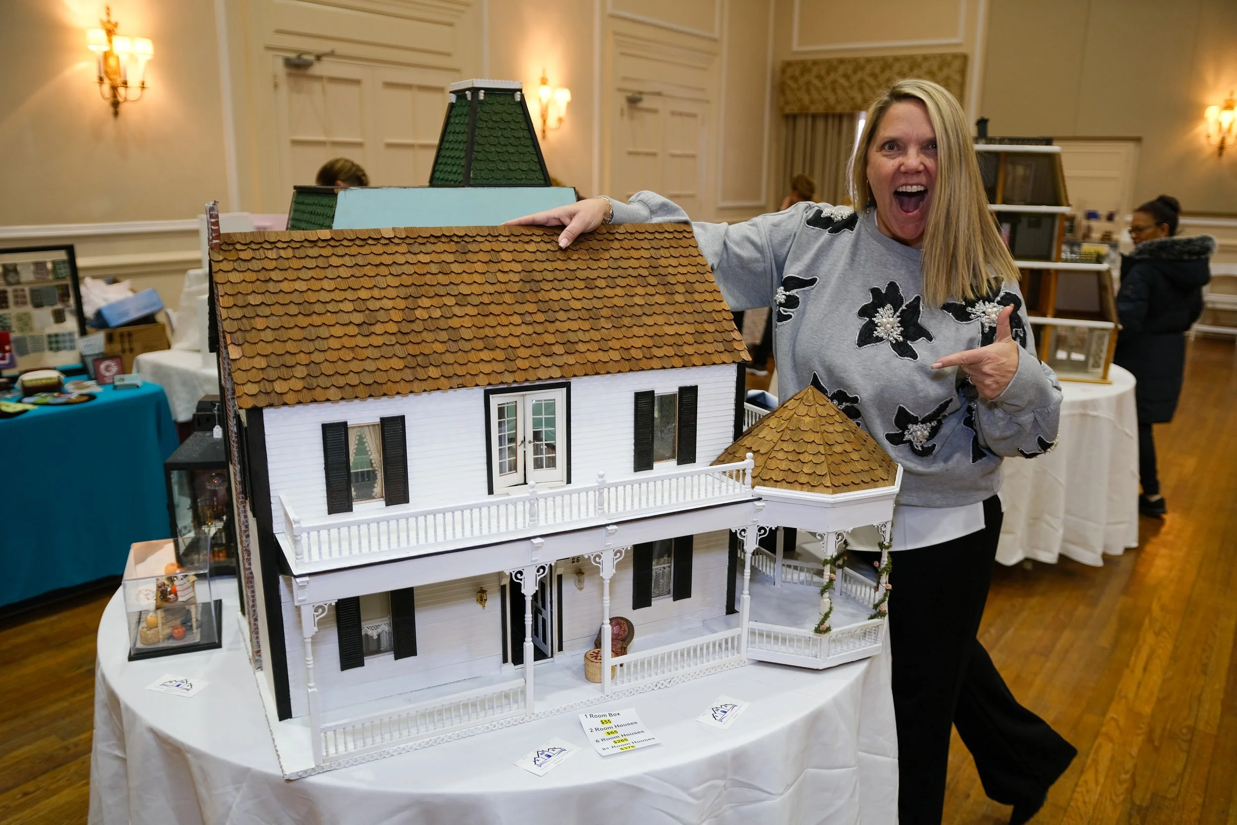 Dollhouses for sale