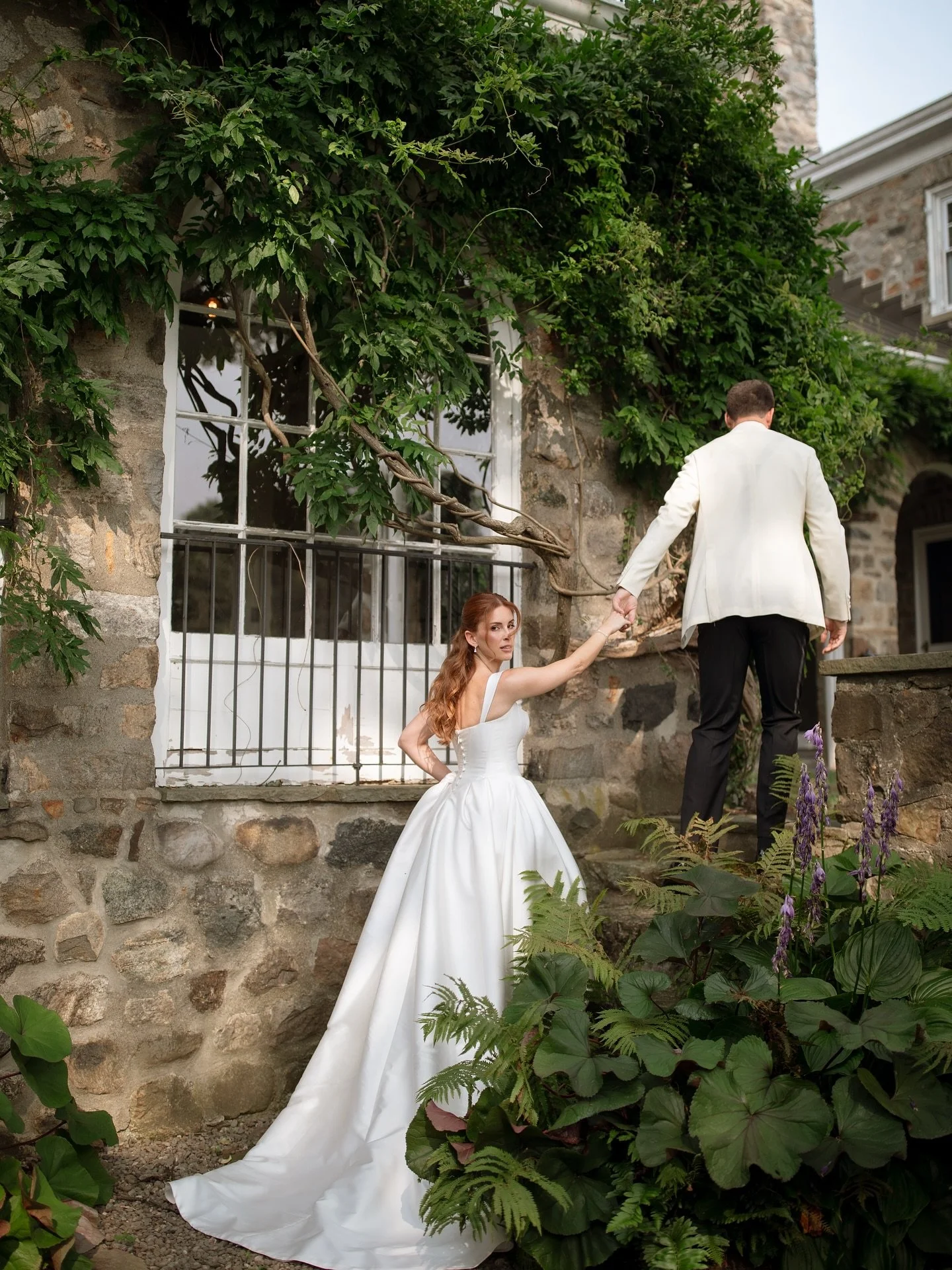 i love when gorgeous people get married 

vendor team:
venue @glynwoodevents 
catering and planning @maincourse_catering 
video @toast_events 
florals @simplicityinmind.events 
hmua @beautyiconnyc 
content creator @empirecontentcreation