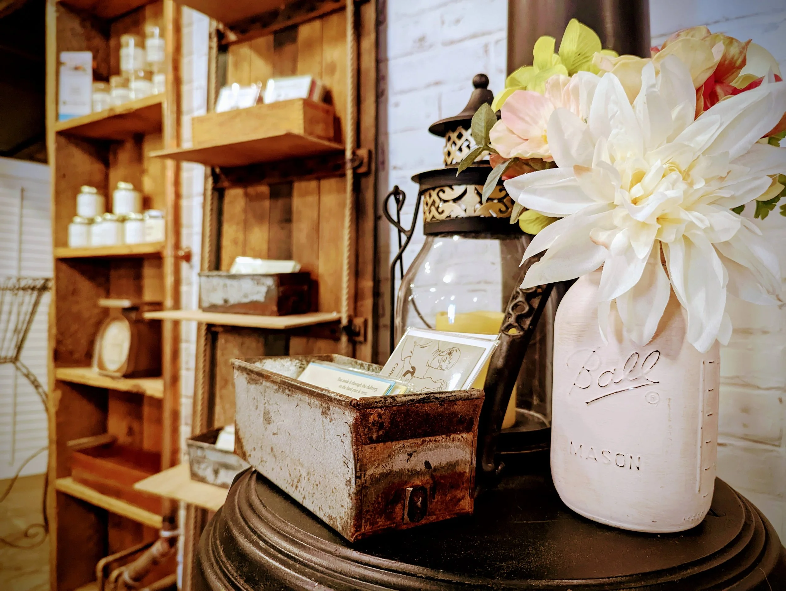 1829 Country Store & Modern Vintage Market | Historic Country