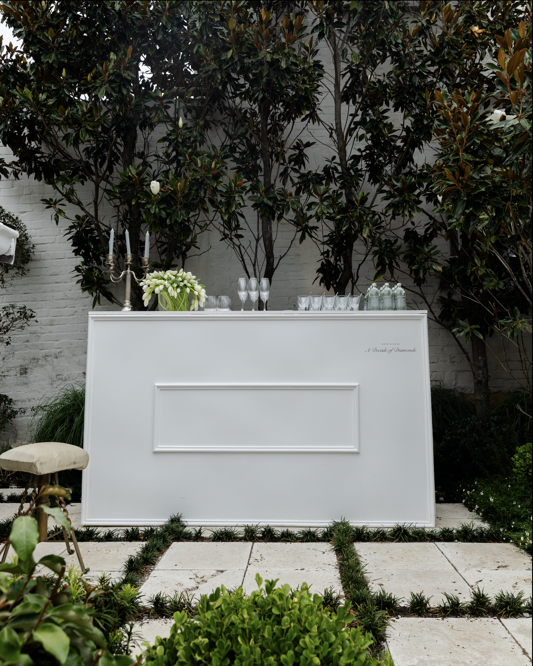 The expansive Garden Bar