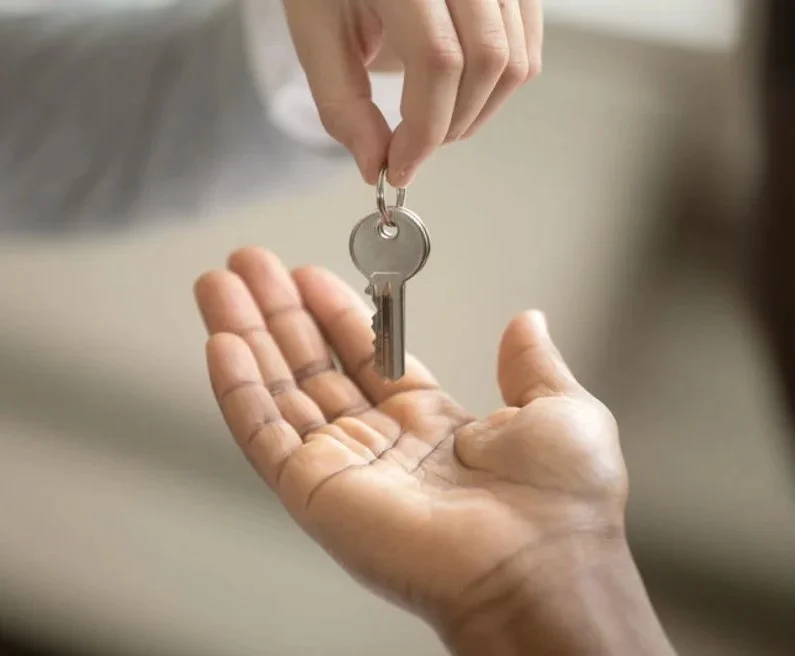 4MHX6PG_copyright_image_252186 (1) copy.jpg