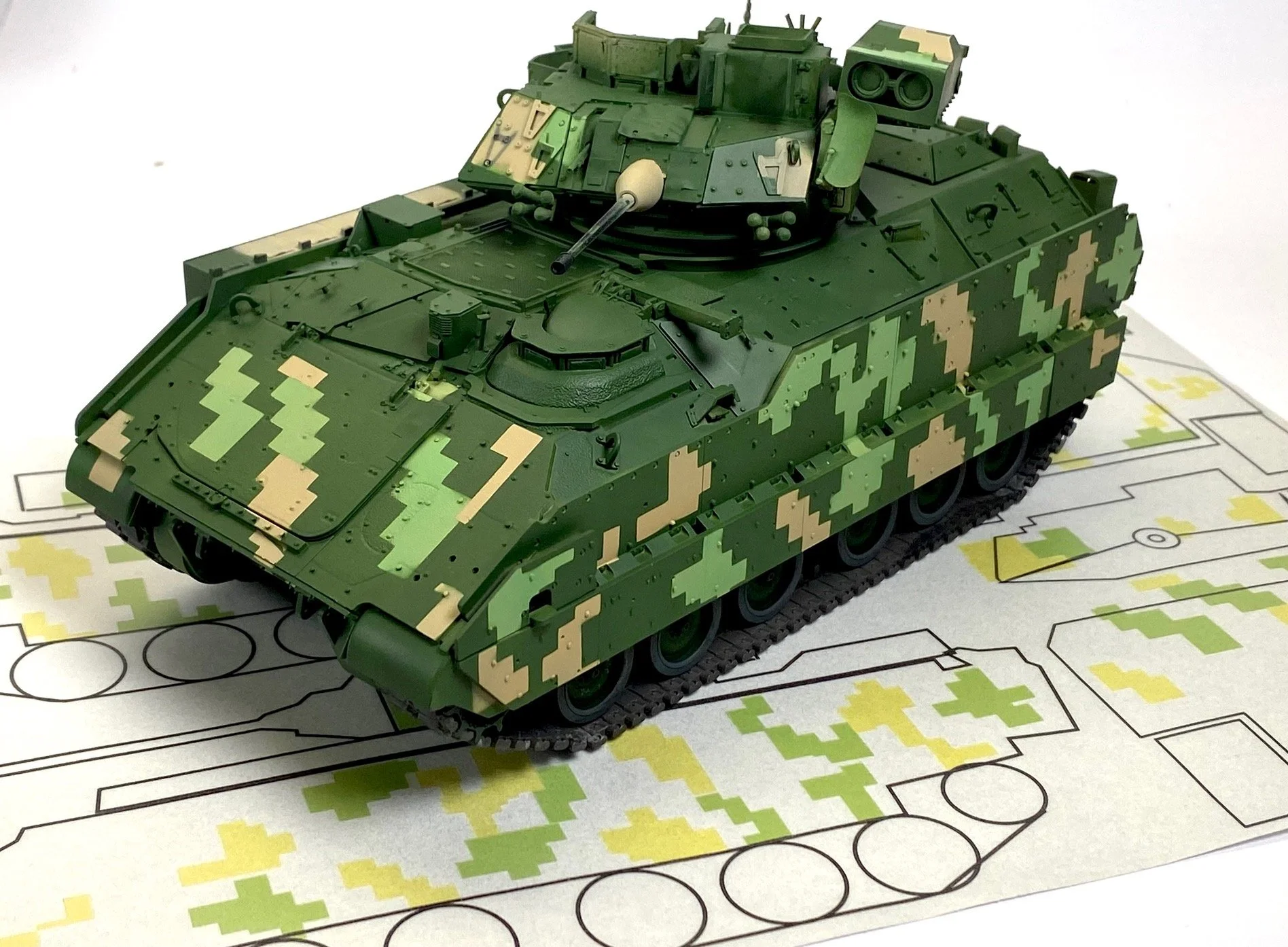 1/35 M2A2 Bradley - Ukrainian Digital Camouflage / Mask Set ‘How To’ Guide