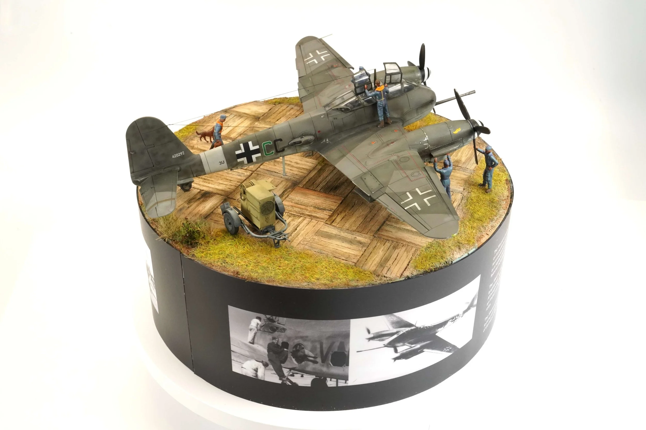 Airfix Me410 DSC04317.JPG