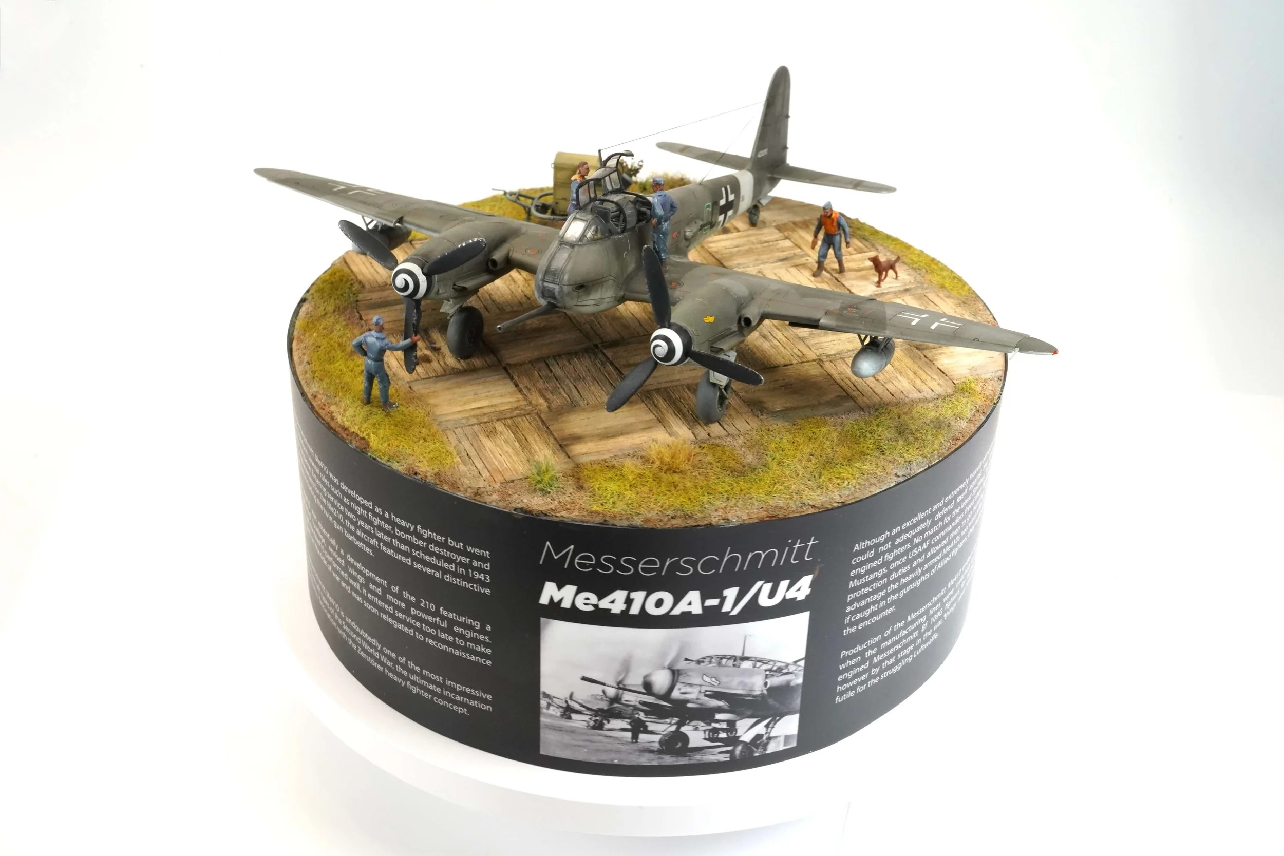 Airfix Me410 DSC04325.JPG