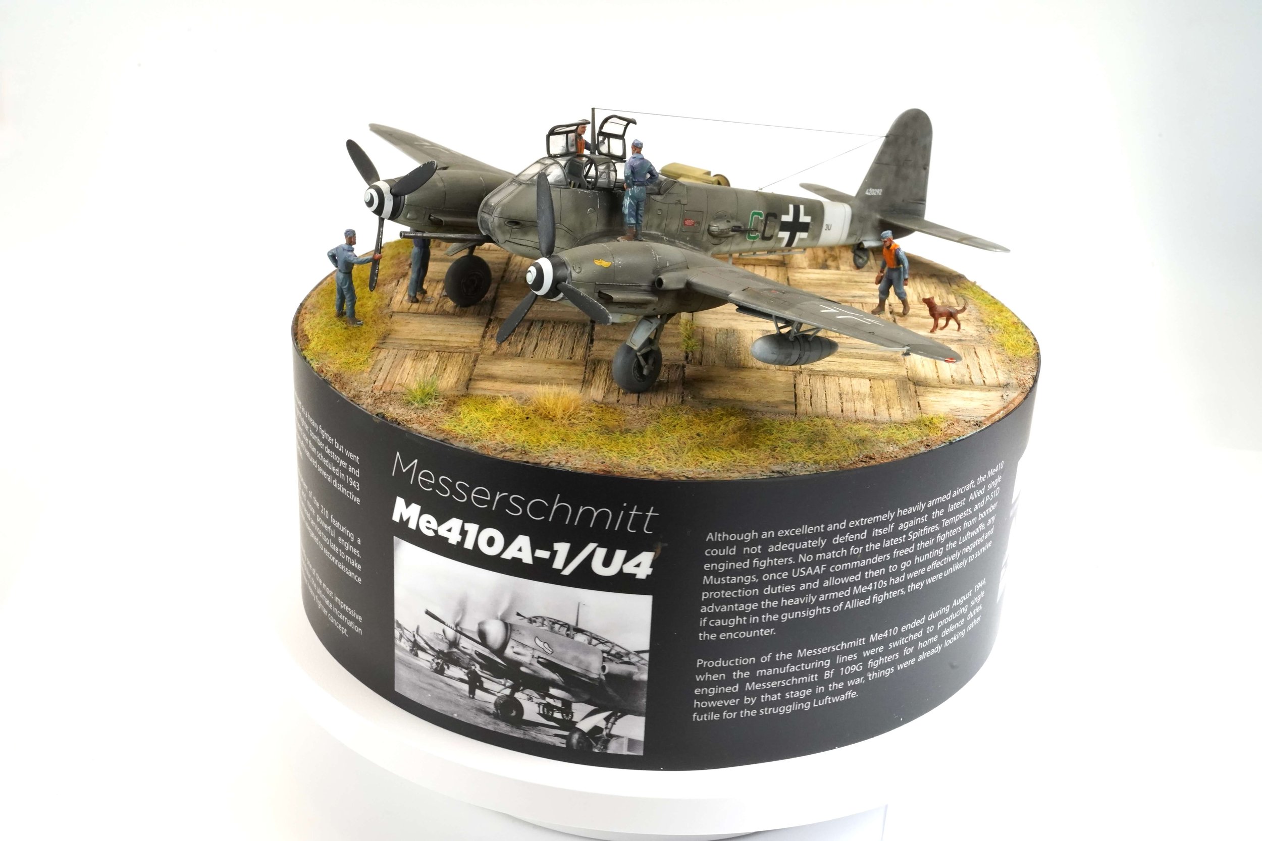 Airfix Me410 DSC04326.JPG