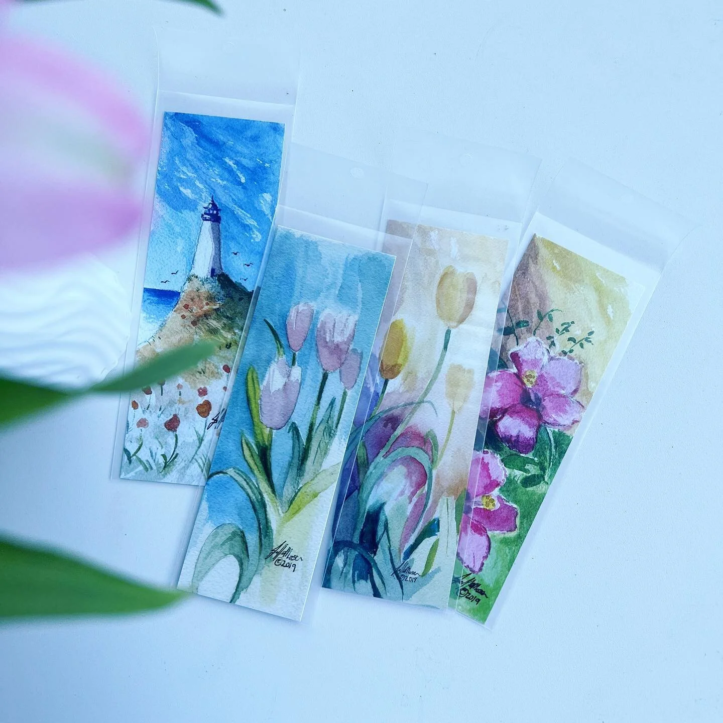 @jmwatercoloristdesigns Jeff, the artist will be painting LIVE at
in @herecometheblooms tomorrow, that&rsquo;s Tuesday, May 9.  Stay and watch for a chance to enter his giveaway from 2pm - 5pm or just come down &amp; say hello, and get a cup ☕️ 
&bul