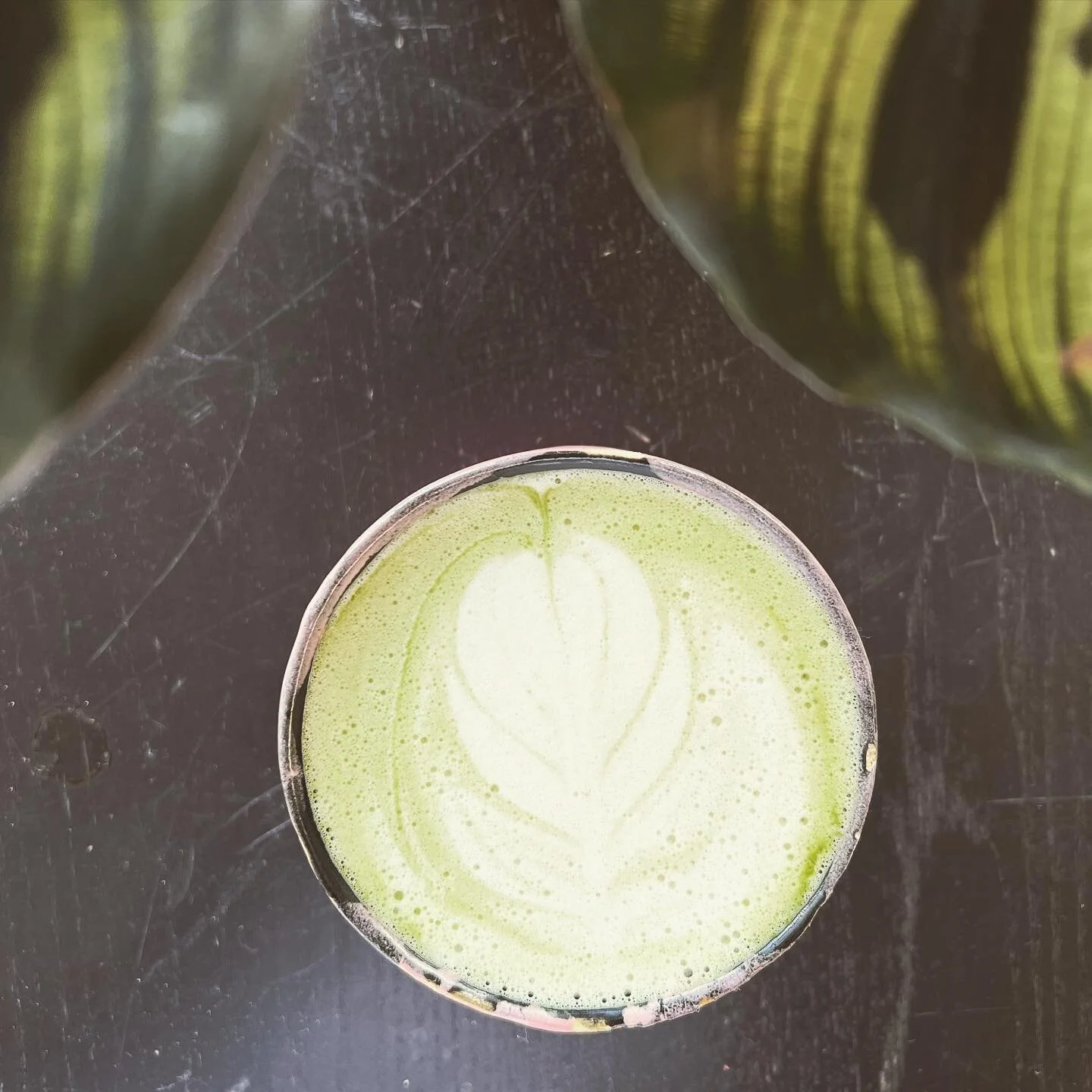 Dear Matcha lovers, we got you. Come by the shop, order your Mother&rsquo;s Day flowers while sipping your matcha. Matcha by @djpambid

#specialtycoffee #caffeinefiends #roastedcoffee #caffeineaddict #coffeehouse #coffeebar #barista #matcha #matchala
