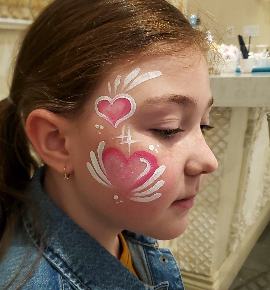 💕 Simple heart design 💖 If you would like to book our services please DM us or click the link in bio!

🎨 Face &bull; Body Painting
🌈 Matte &bull; Glitter Tattoos
✨ Bling Bar
📍 Greater Toronto Area
.
.
.
.
.
.
.
#corporateevents #facepaintingtoro