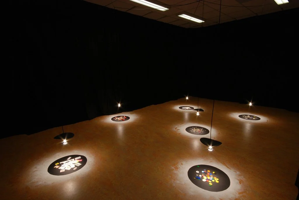 Installatie 'Ligt op het maaiveld' te Bathmen tijdens het tweejaarlijks kunstfestival (2009). 