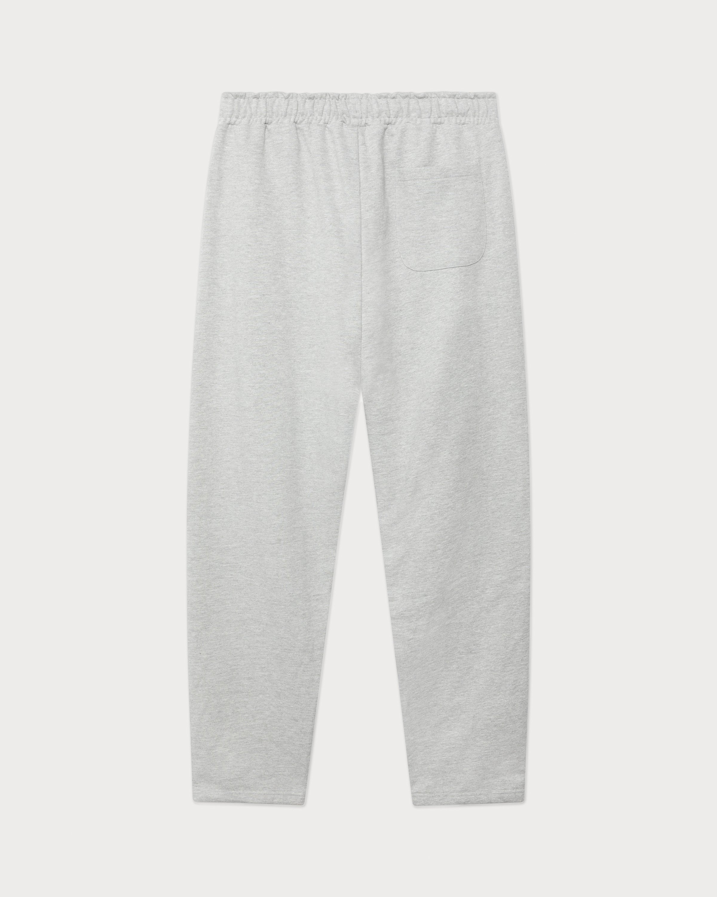 101_C26_Cloud_Essentials_Pants_gray_b.jpg