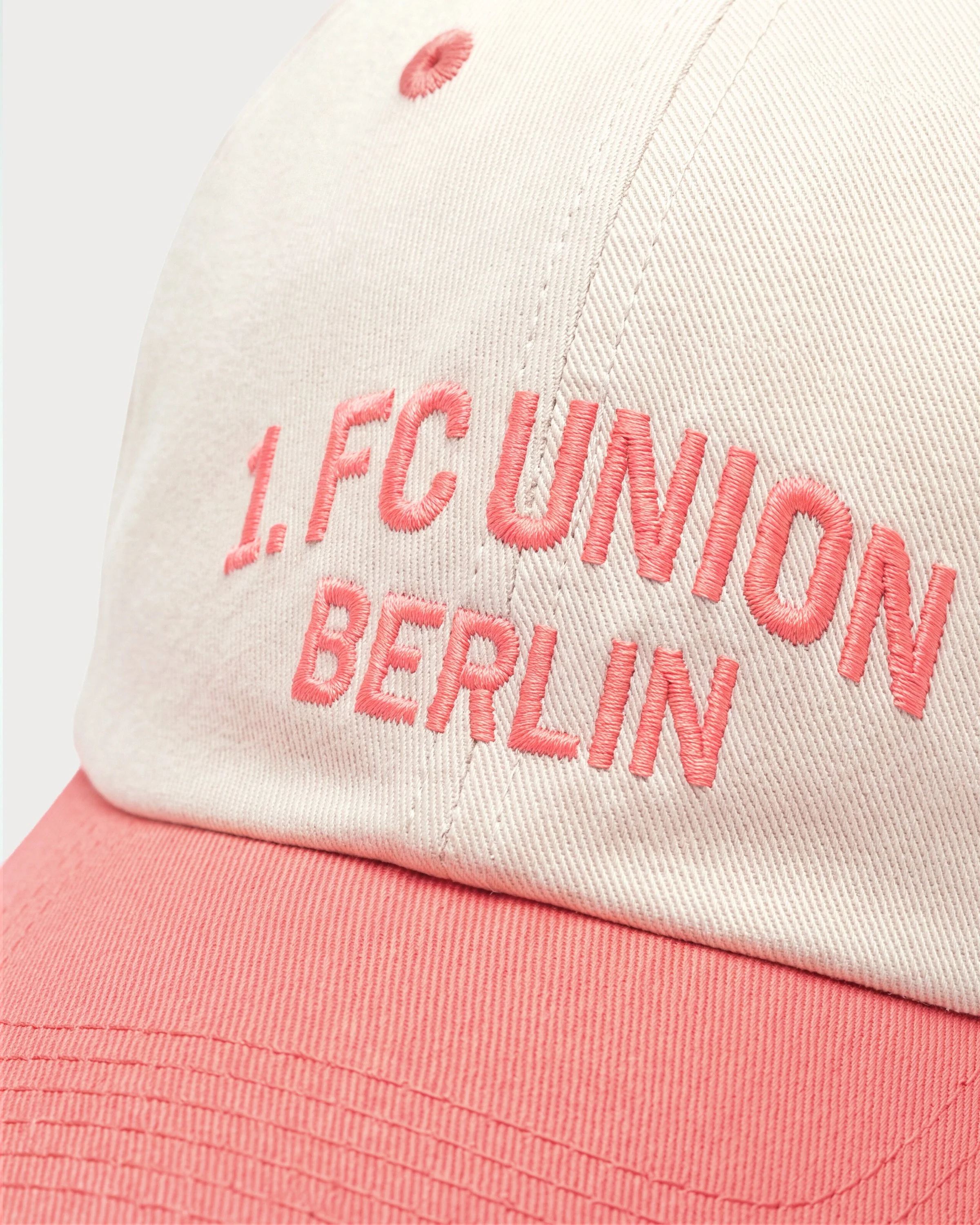 101_beyond-pitch-collection_cap-two-tone_detail.jpeg