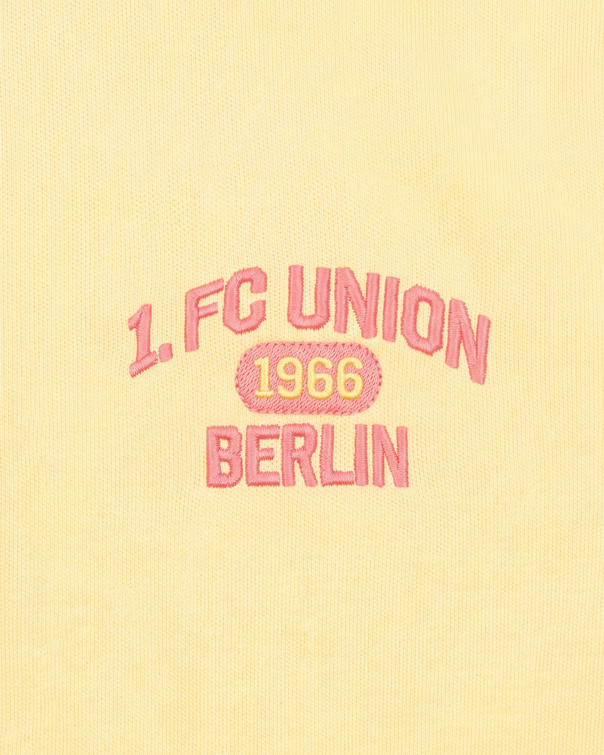 101_beyond-pitch-collection_cropped-track-jacket_detail.jpeg