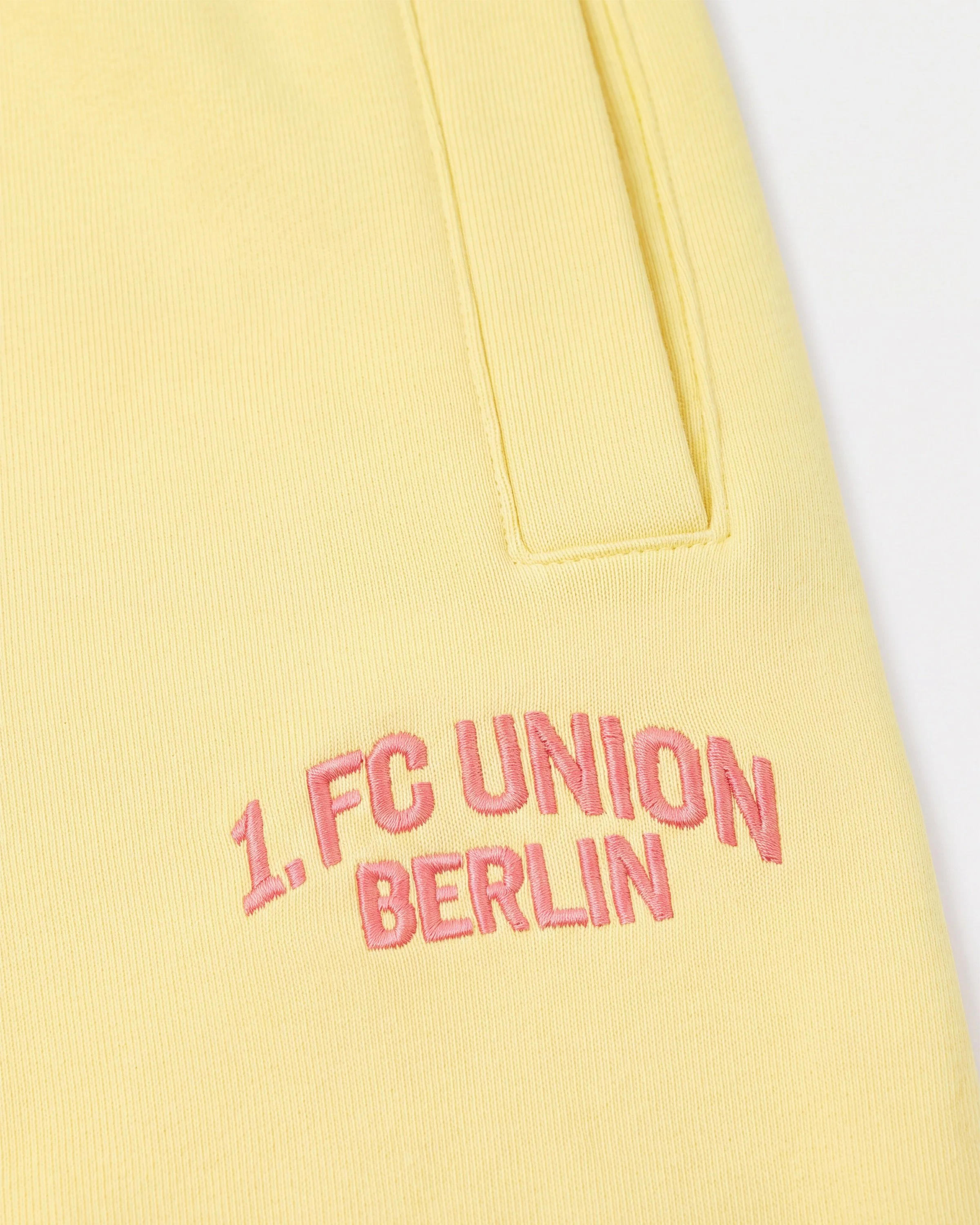 101_beyond-pitch-collection_sweatpants_detail.jpeg