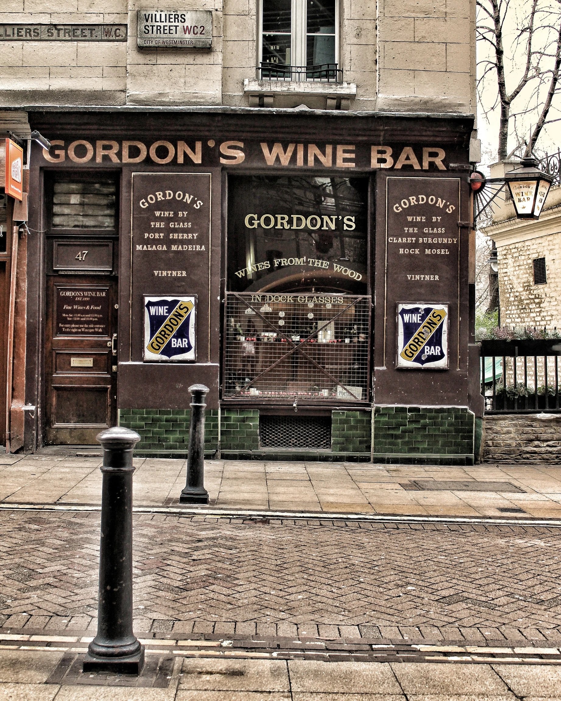 Intrepid upgrade CCTV for London’s oldest wine bar!
