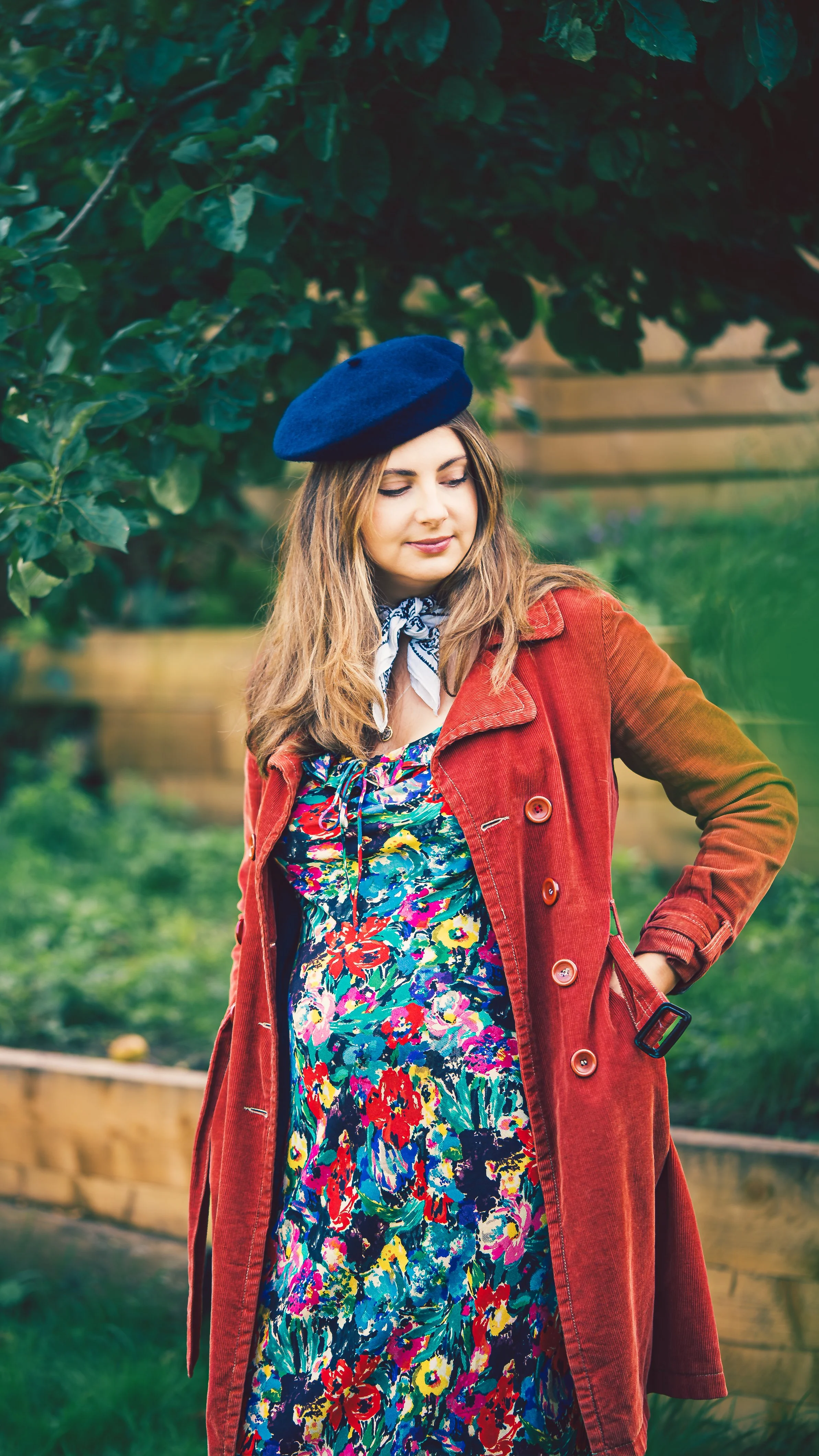 The Dali midi dress in vintage inspired viscose print.