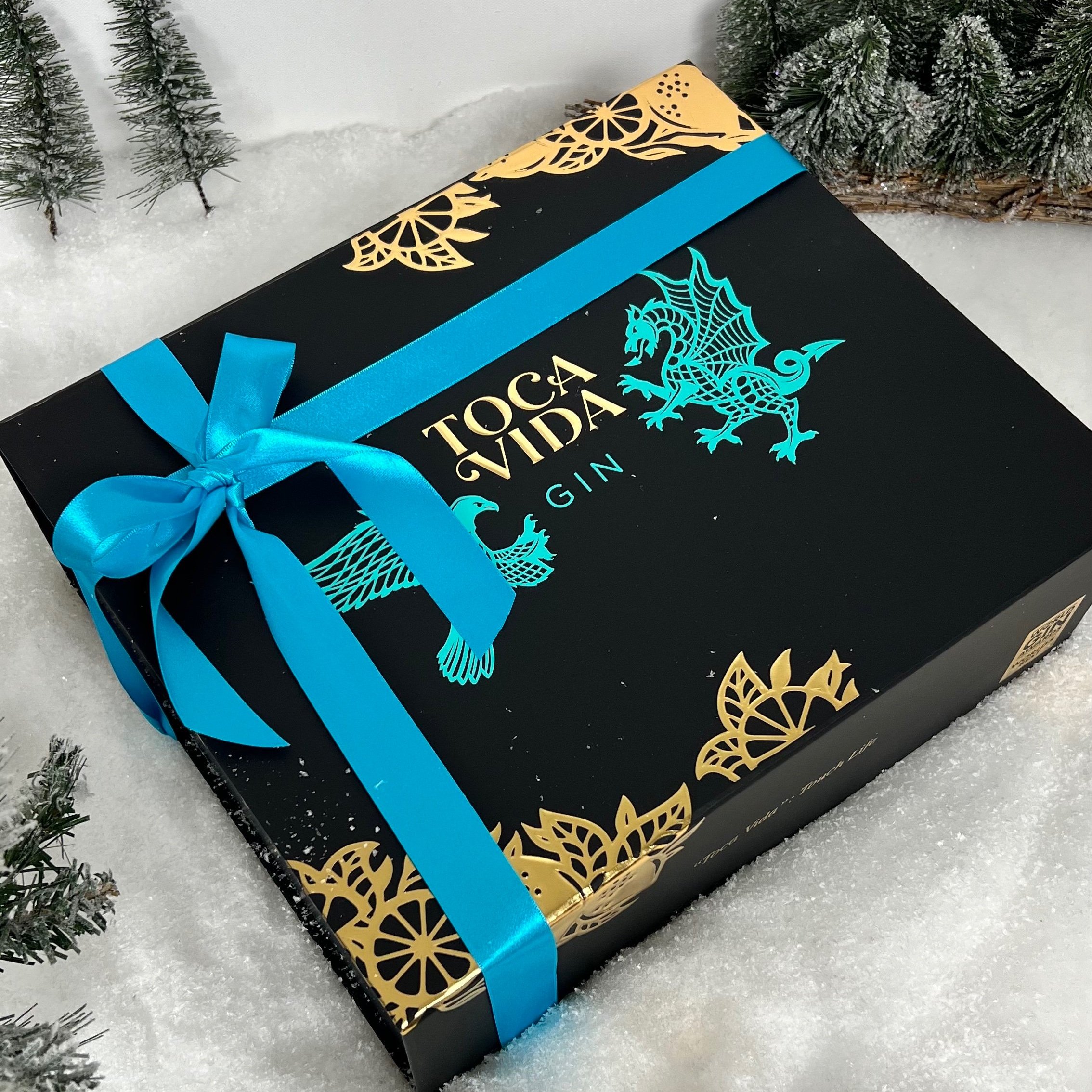 The Toca Vida Gin Gift Box highlighted in the Luxuriate Life Gift Guide