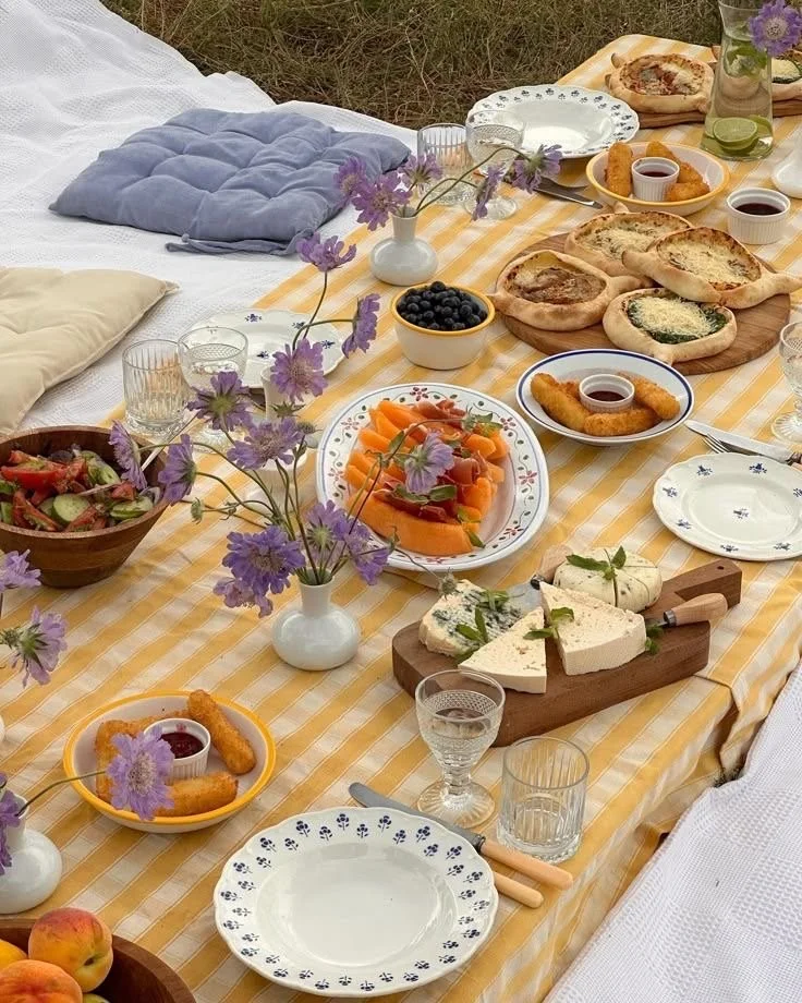 cocktails and picnic