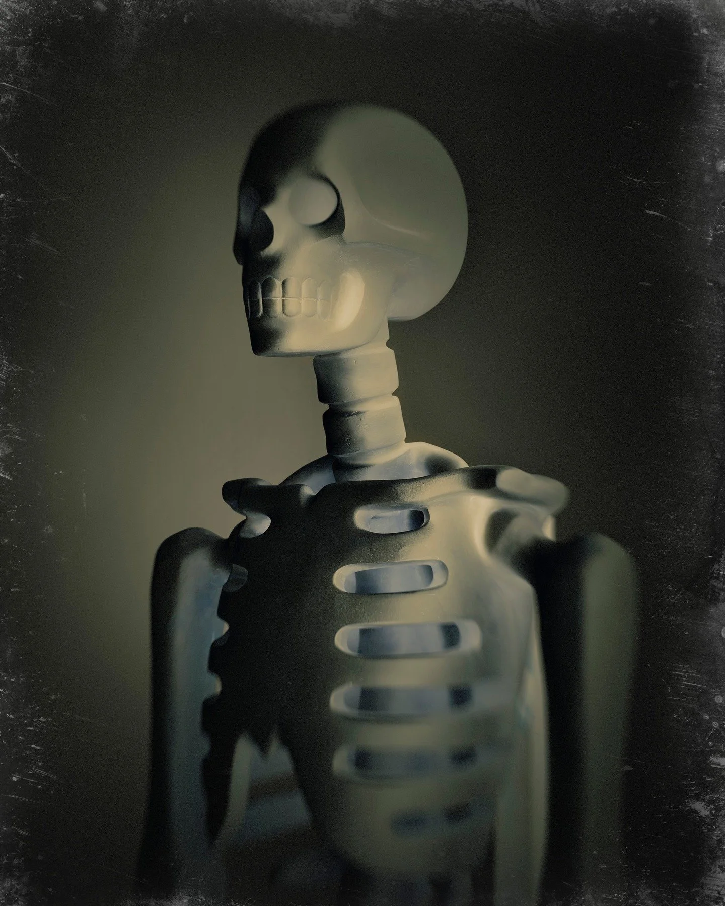 It was a privilege to work with Kenny Hunter &amp; The Fine Art Society on their latest exhibition catalogue; Kenny Hunter, 14th of June to the 30th of August at The Fine Art Society in Dundas Street, Edinburgh #fineartsociety #realkennyhunter #scott