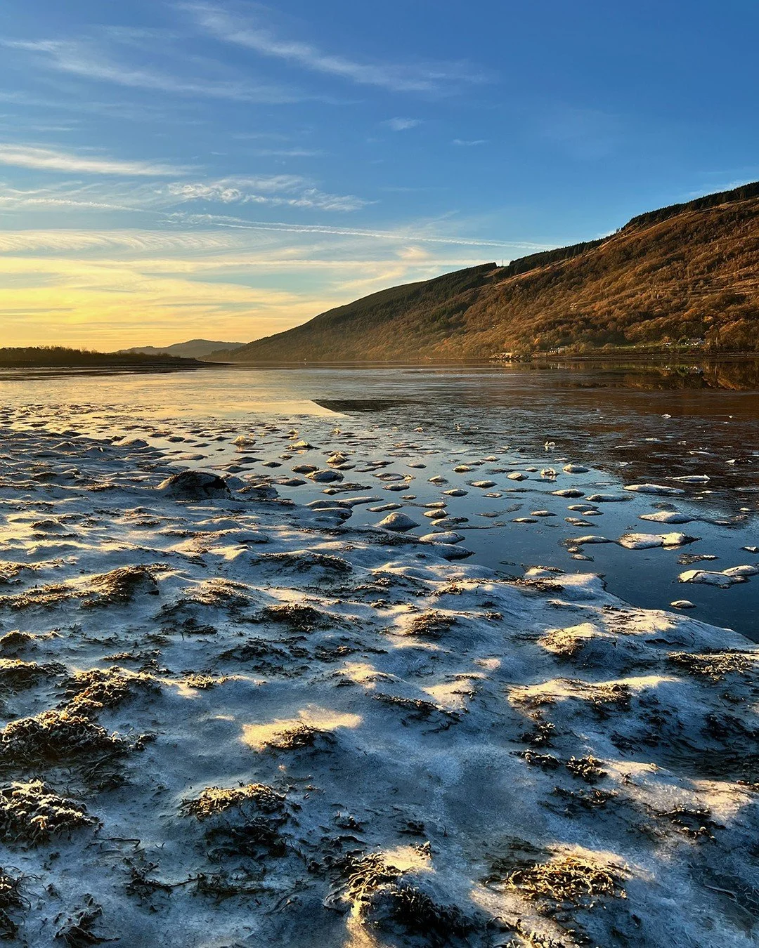I had a job in Argyll yesterday and I always look forward to the drive, even though it's nearly 8 hours without stops, longer when sub zero. The weather excelled itself, perfectly still, clear skies, hoar frosts &amp; snow on the hills &amp; left me 
