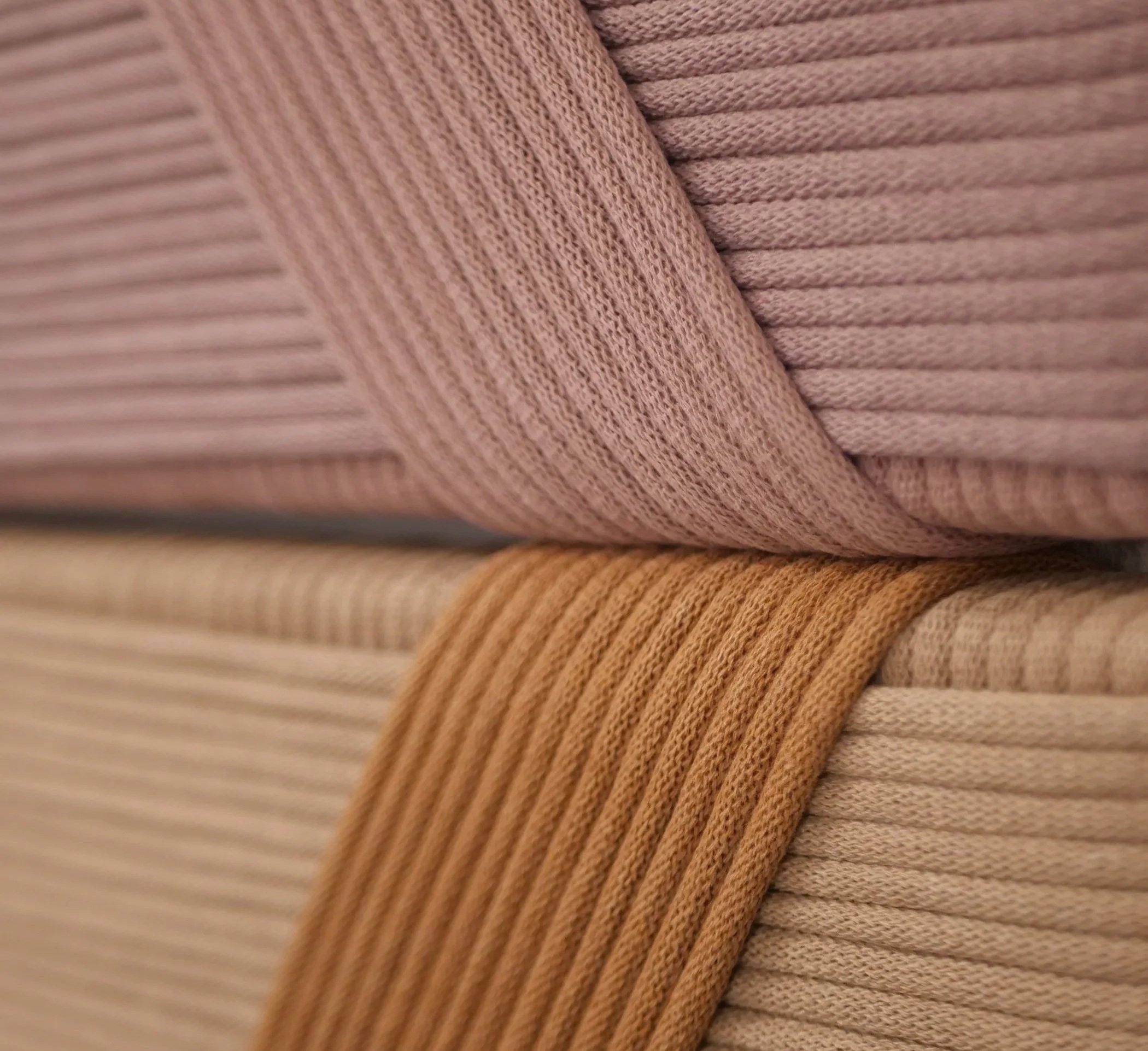 COLORCORD%25E2%2584%25A2%2BNANTUCKET%2Bdetail%2Bin%2BSand%2BCaramel%2BMauve.jpg