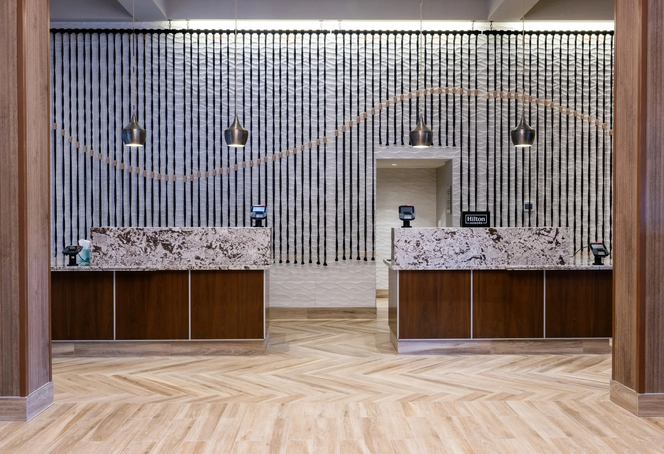 BroCoLocon+Riviera+curved+knot+Embassy+Suites+Bloomington+05.2.jpg