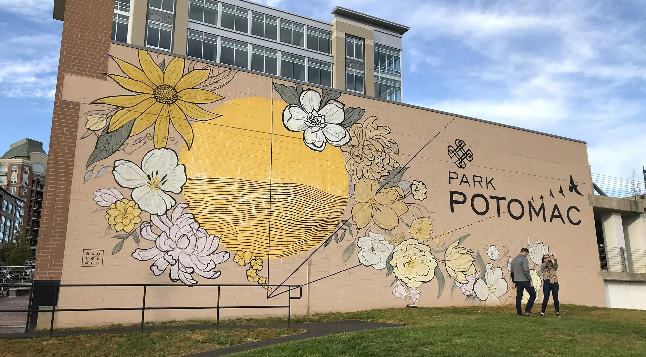 BroCoLoco floral mural for Gensler.jpeg