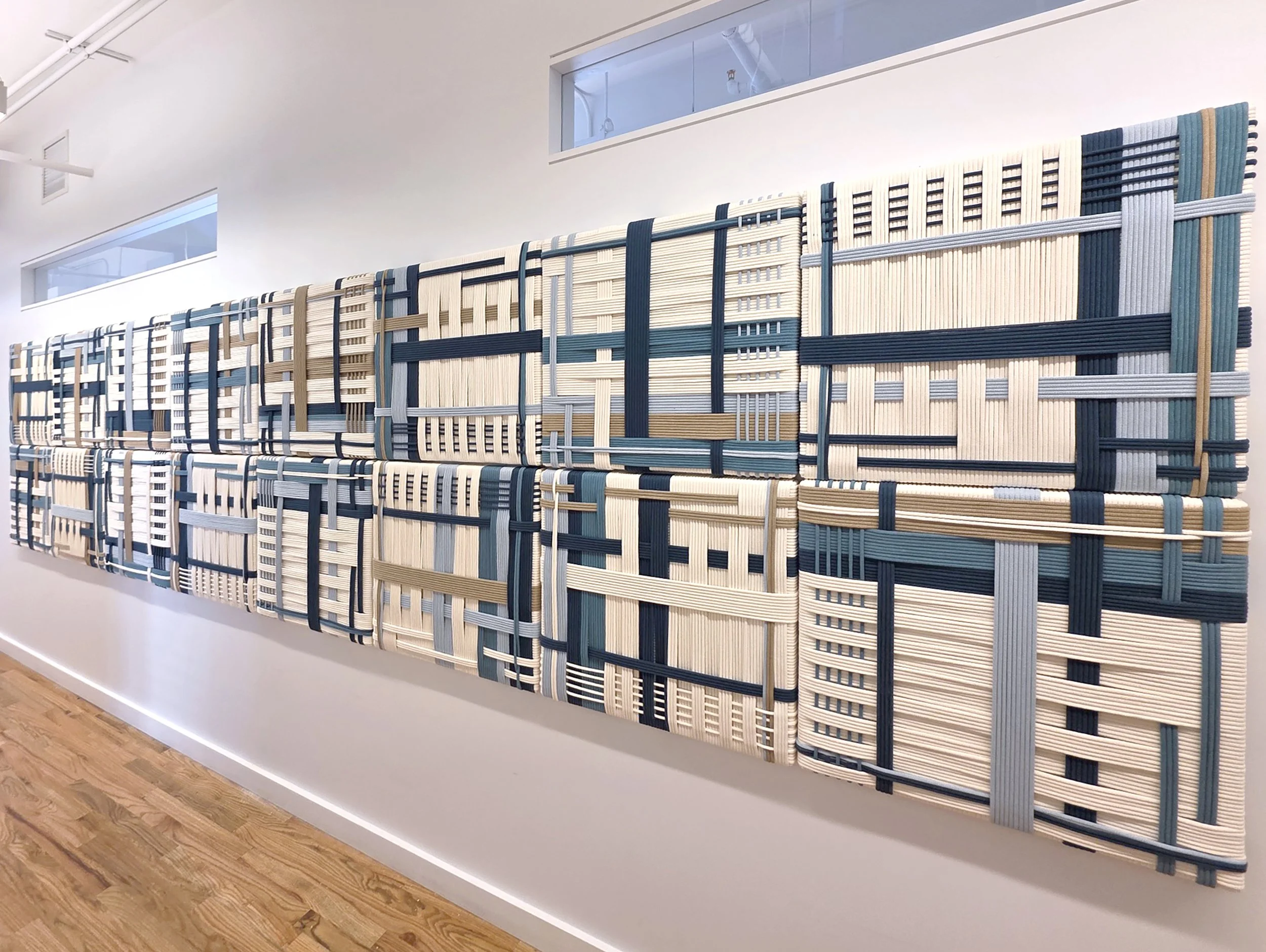 BroCoLoco AMALFI Kontoor Showroom 04c.jpg