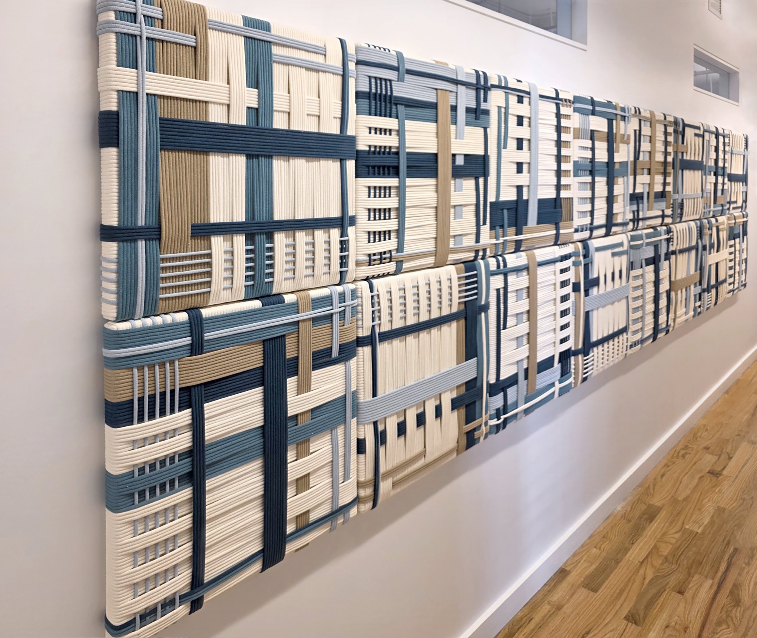 BroCoLoco AMALFI Kontoor Showroom 01a.jpg