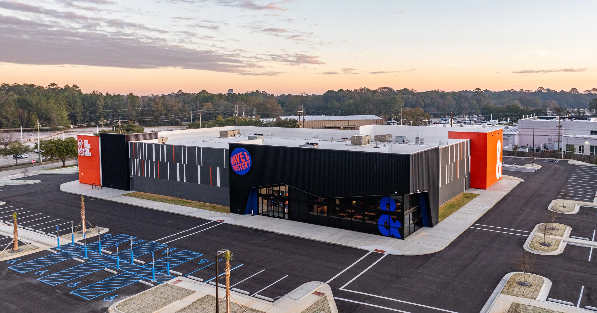 Dave & Busters--3.jpg