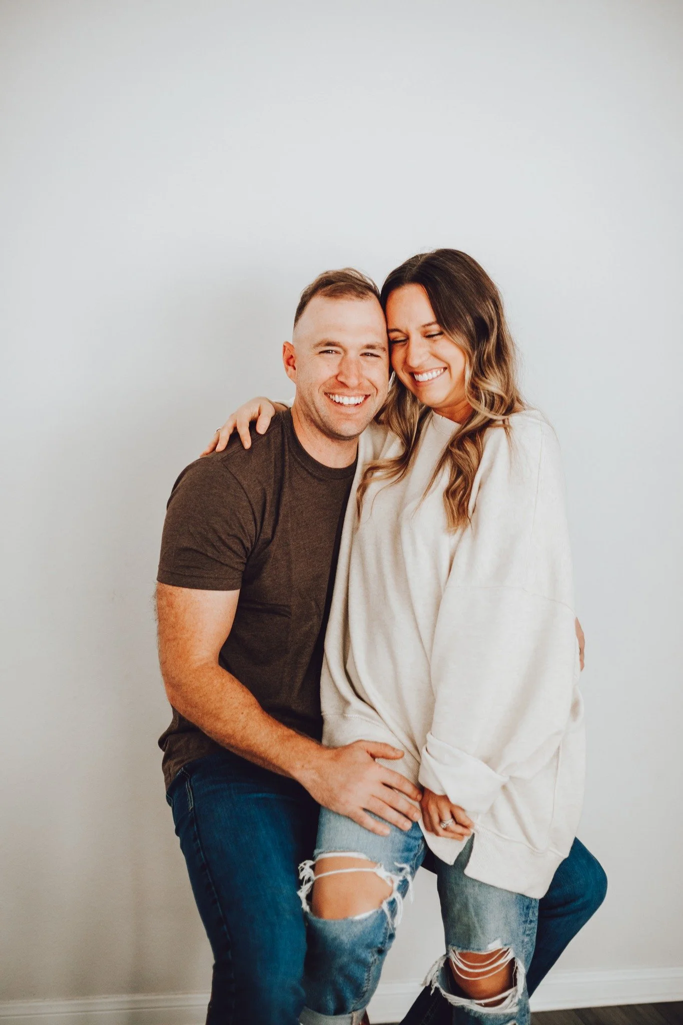 Did you know I offer in-home sessions? These are some of my favorite shoots because they're so intimate! I love getting to capture more candid moments in my clients' home. 🤎 

➡️If you've been considering booking with me, I will be changing my prici