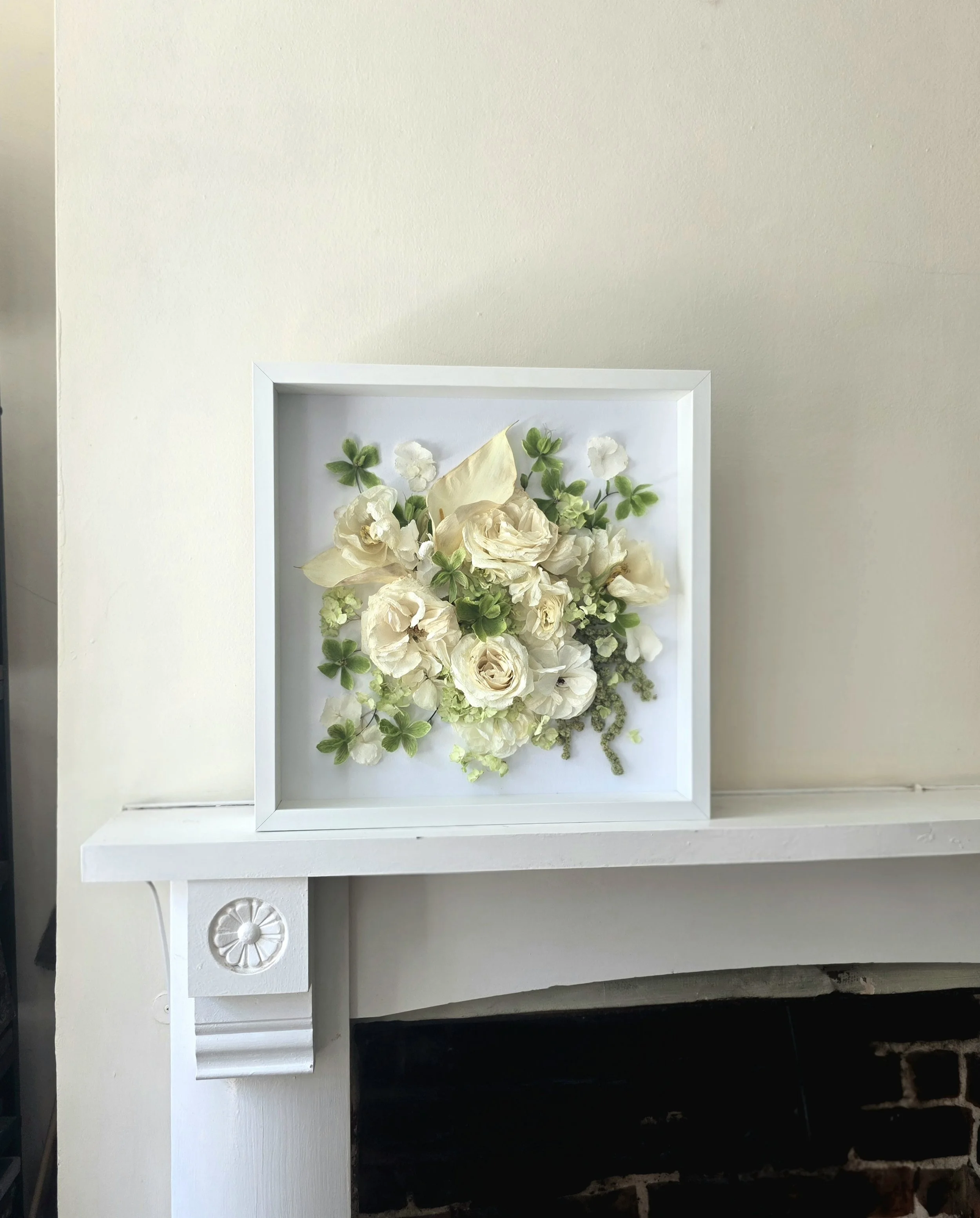 Medium Floral Frame