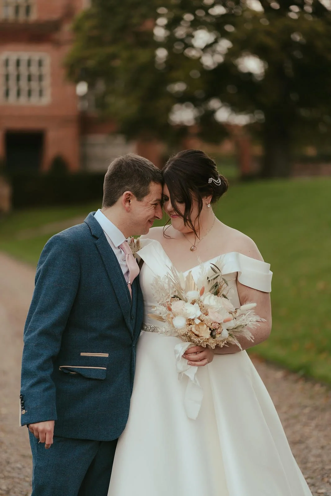 Sarah & Lee.jpg