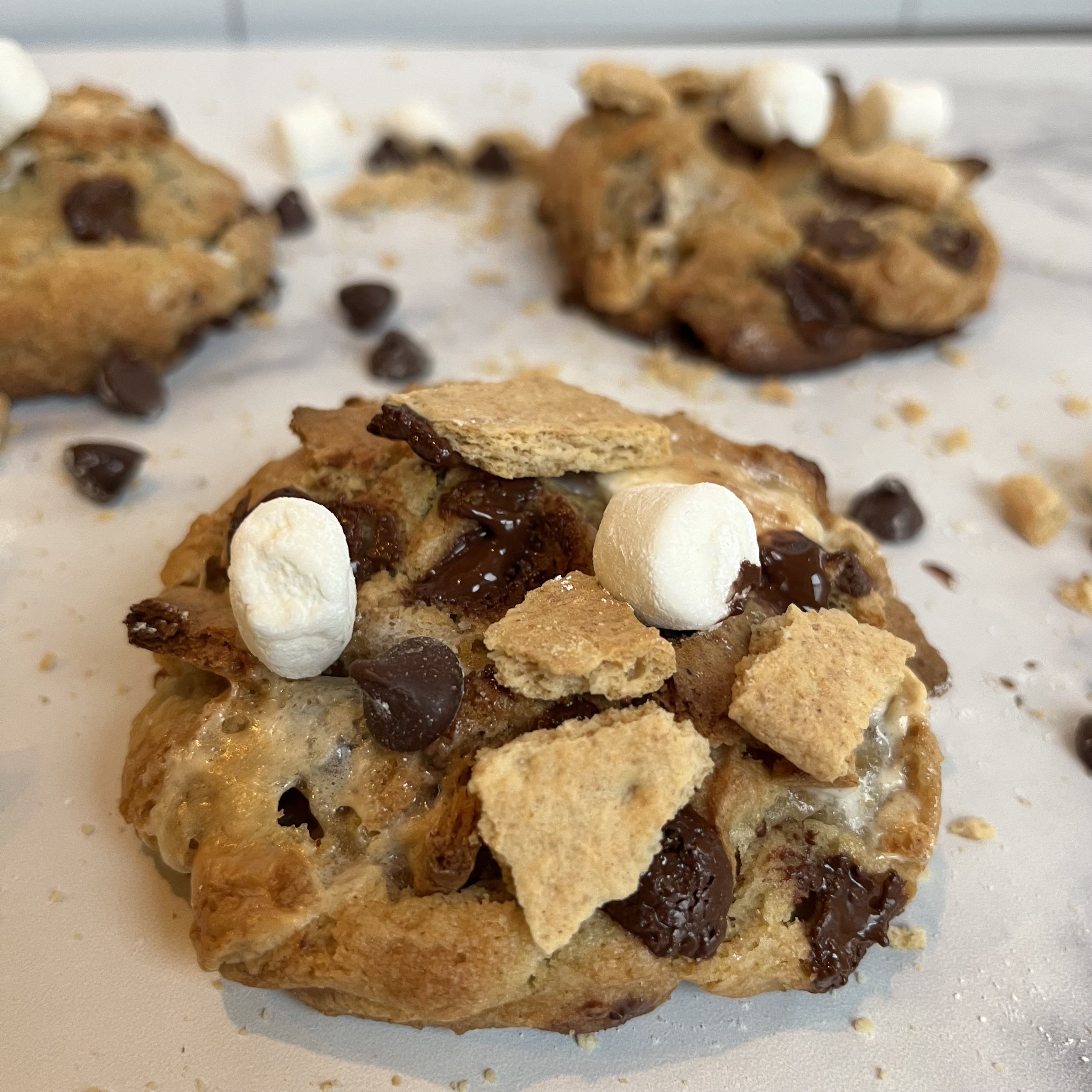Levain-Style S'mores Cookies