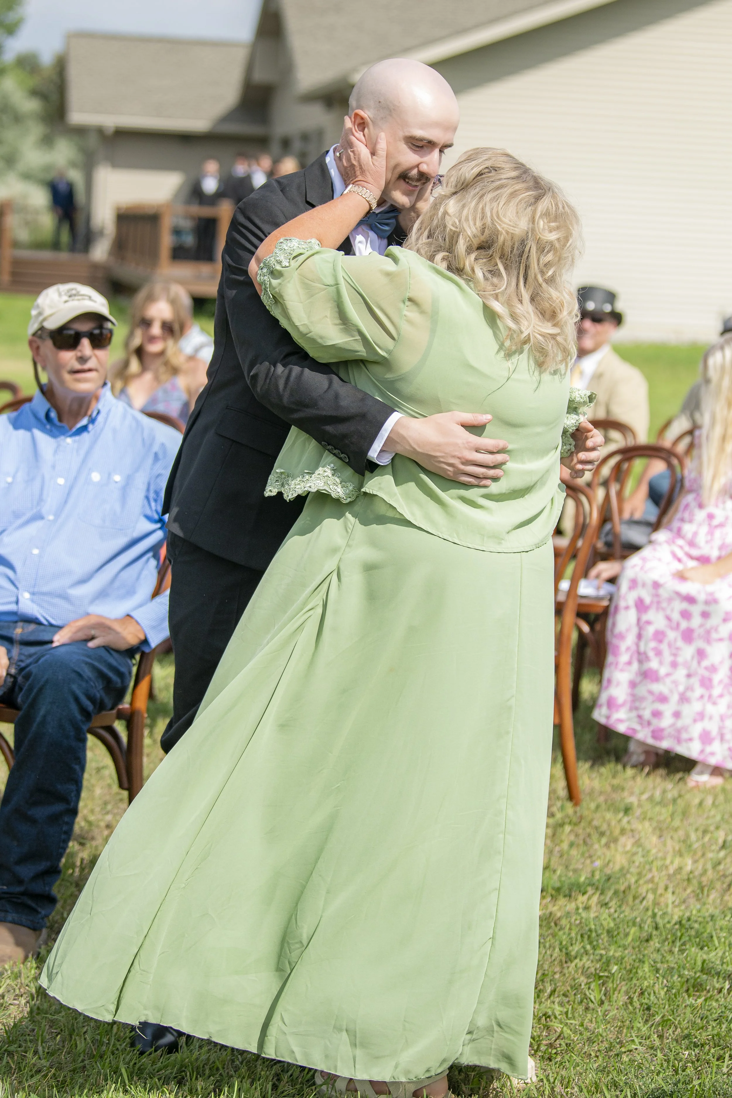 Caynen+Abby_WeddingSneakPeeks-75.jpg