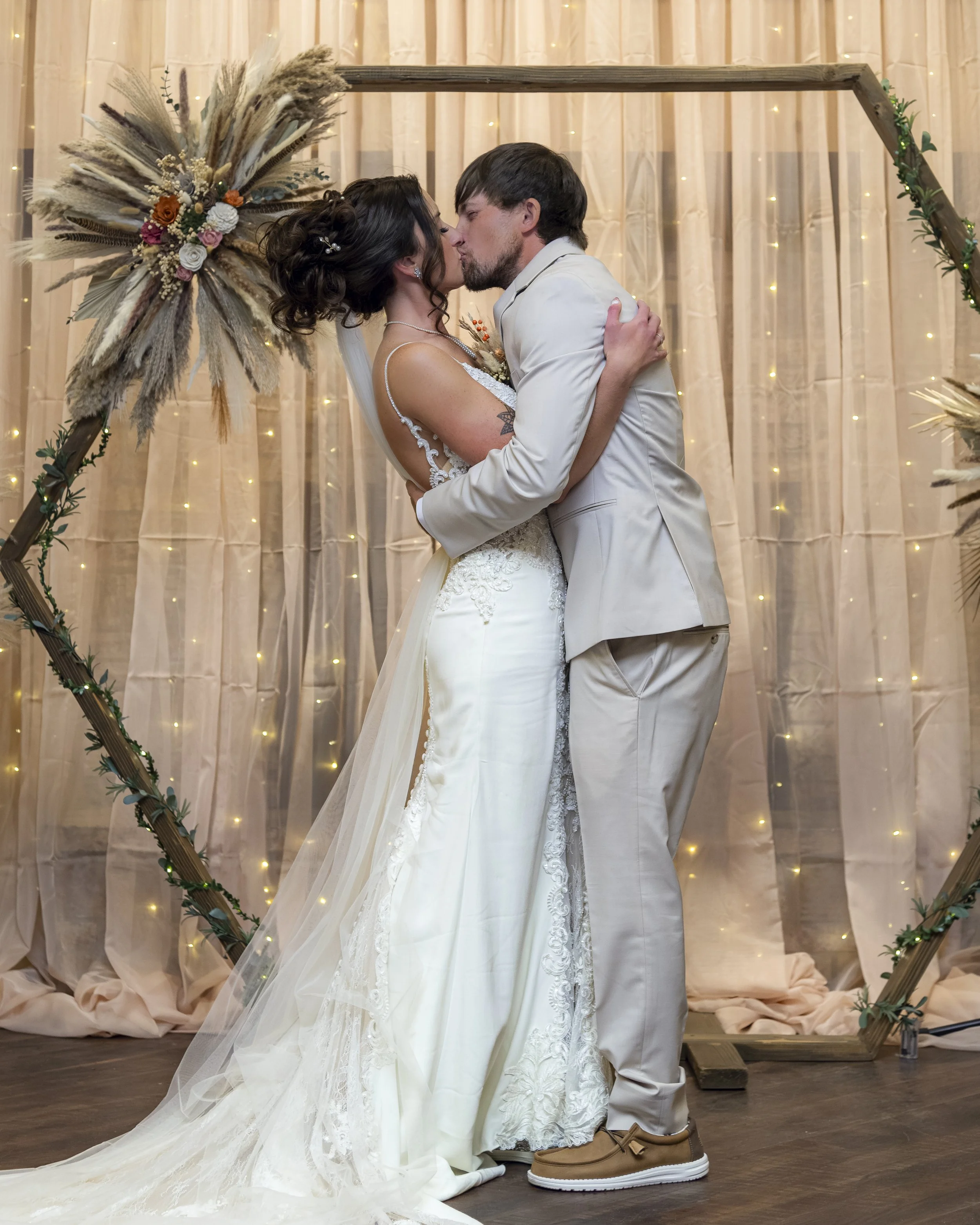 Garrett+Cassy_Wedding-231.jpg