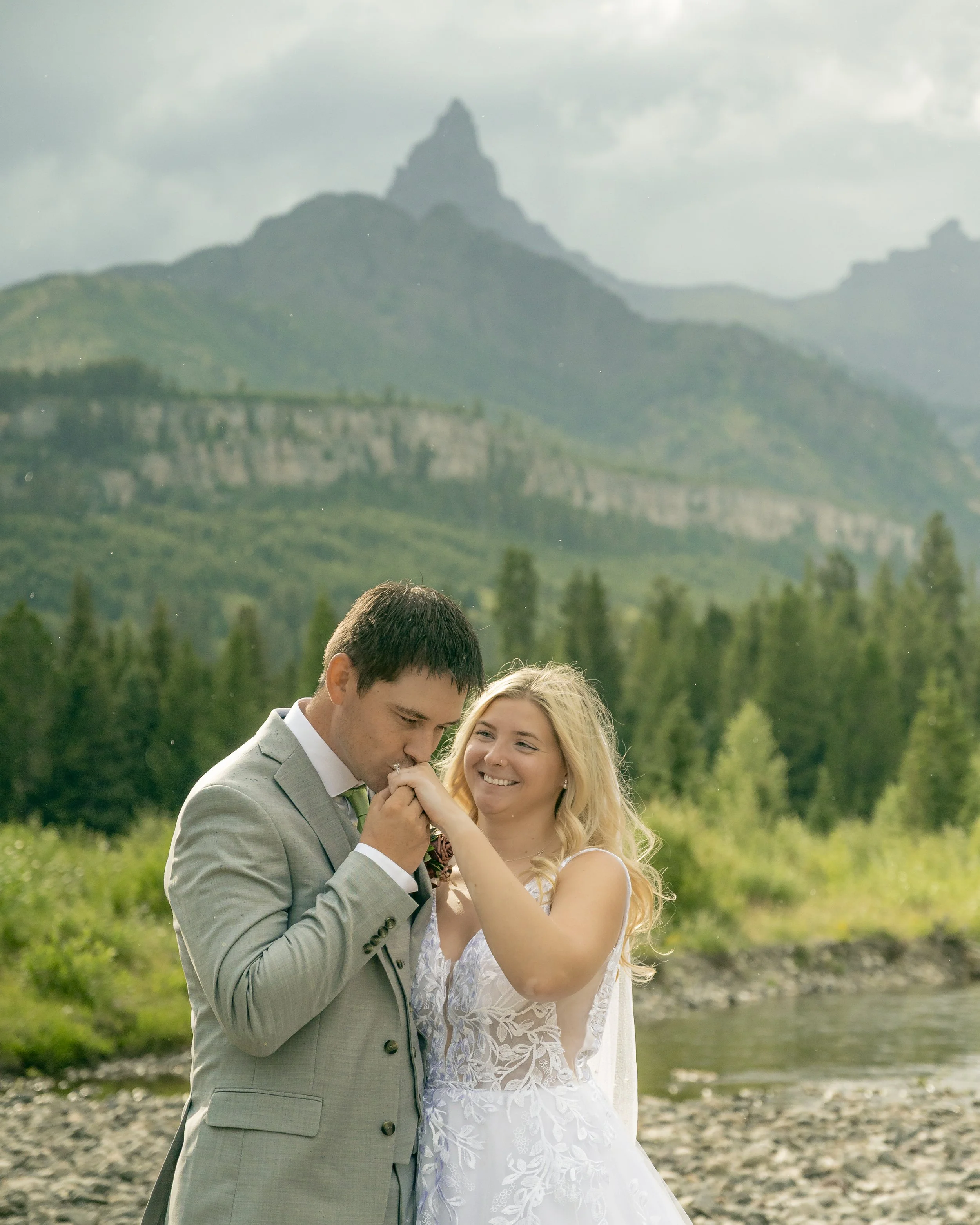 Zach+Hannah_BeartoothBridals-132 copy.jpg