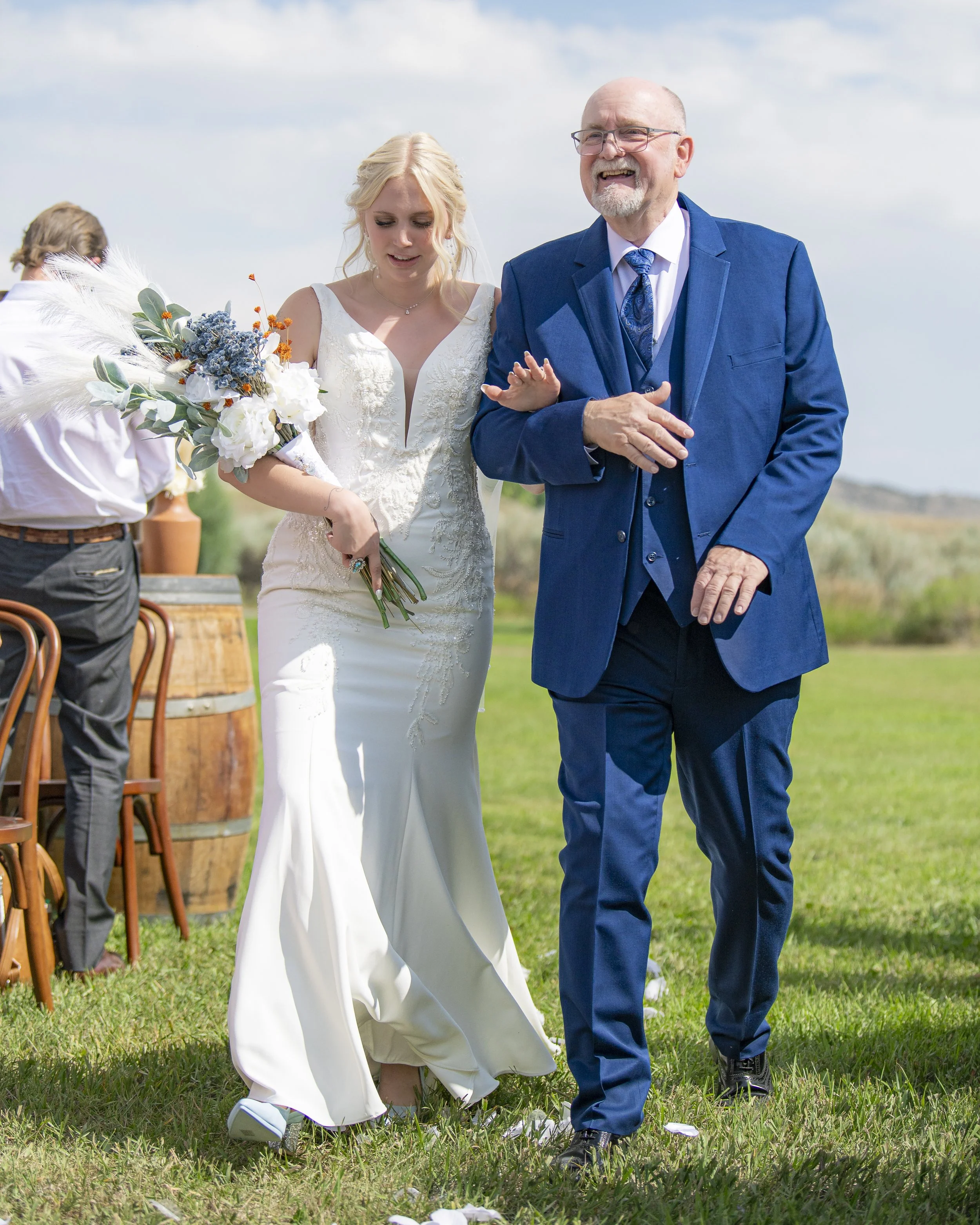 Caynen+Abby_WeddingSneakPeeks-89.jpg