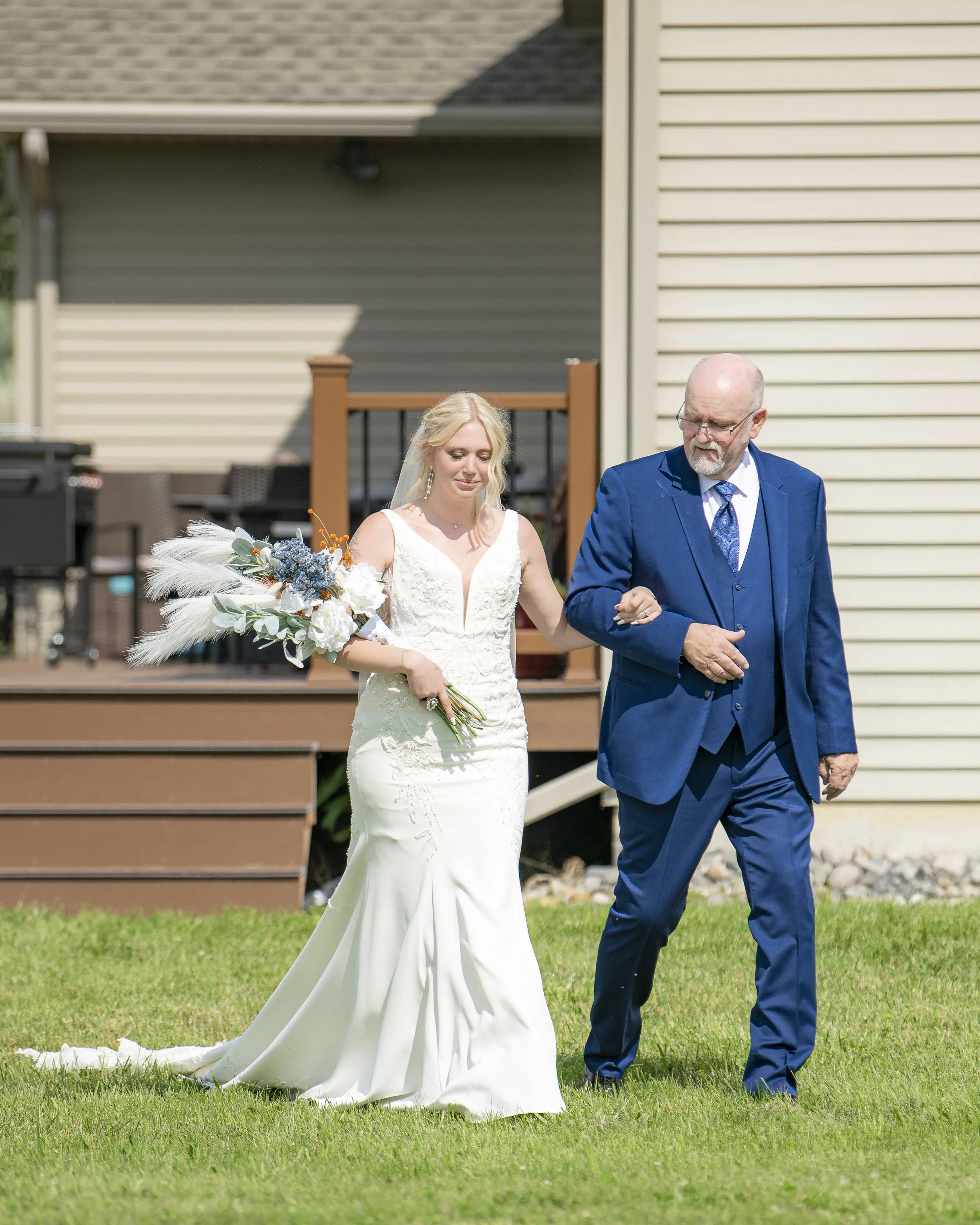 Caynen+Abby_WeddingSneakPeeks-85.jpg