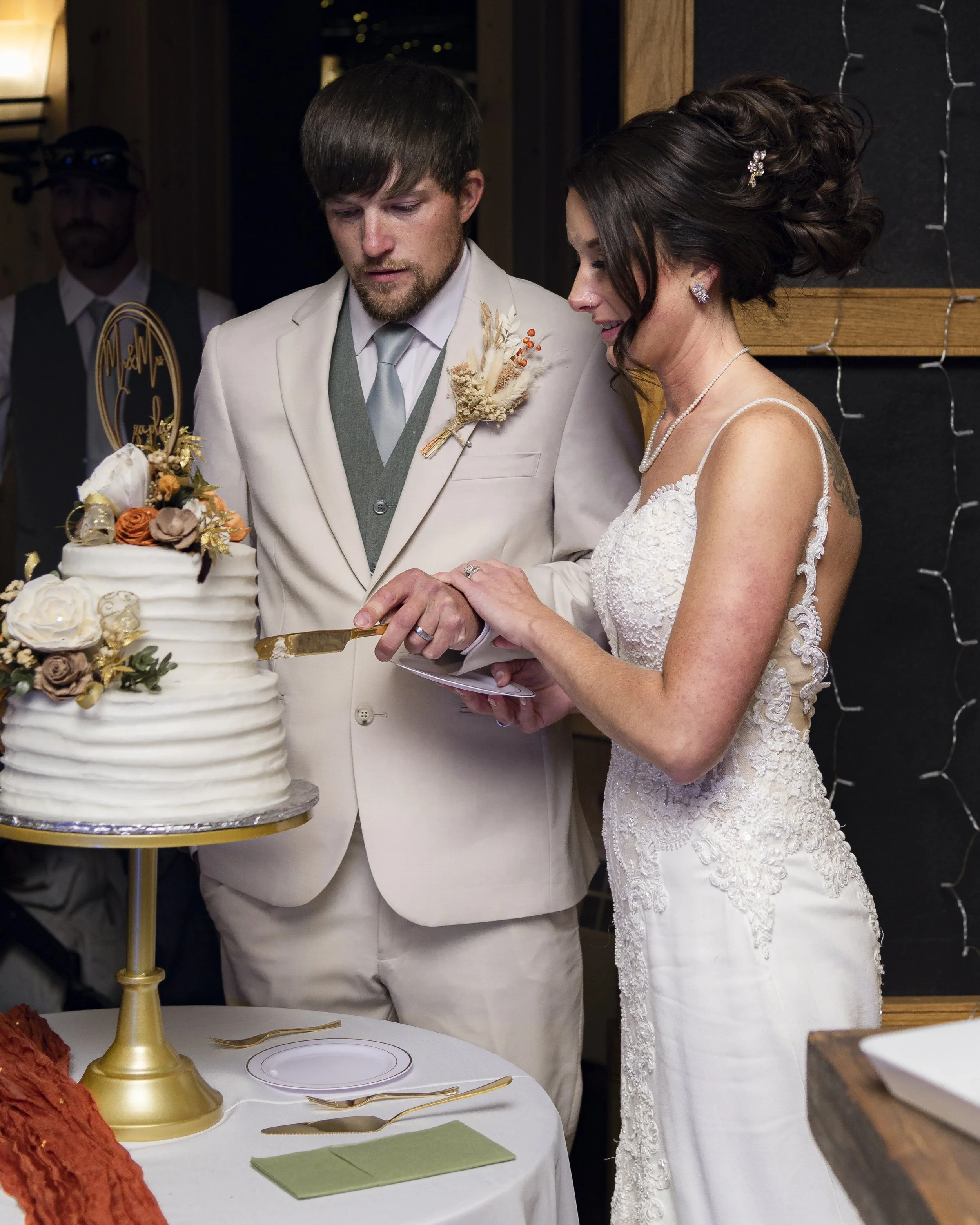 Garrett+Cassy_Wedding-519.jpg