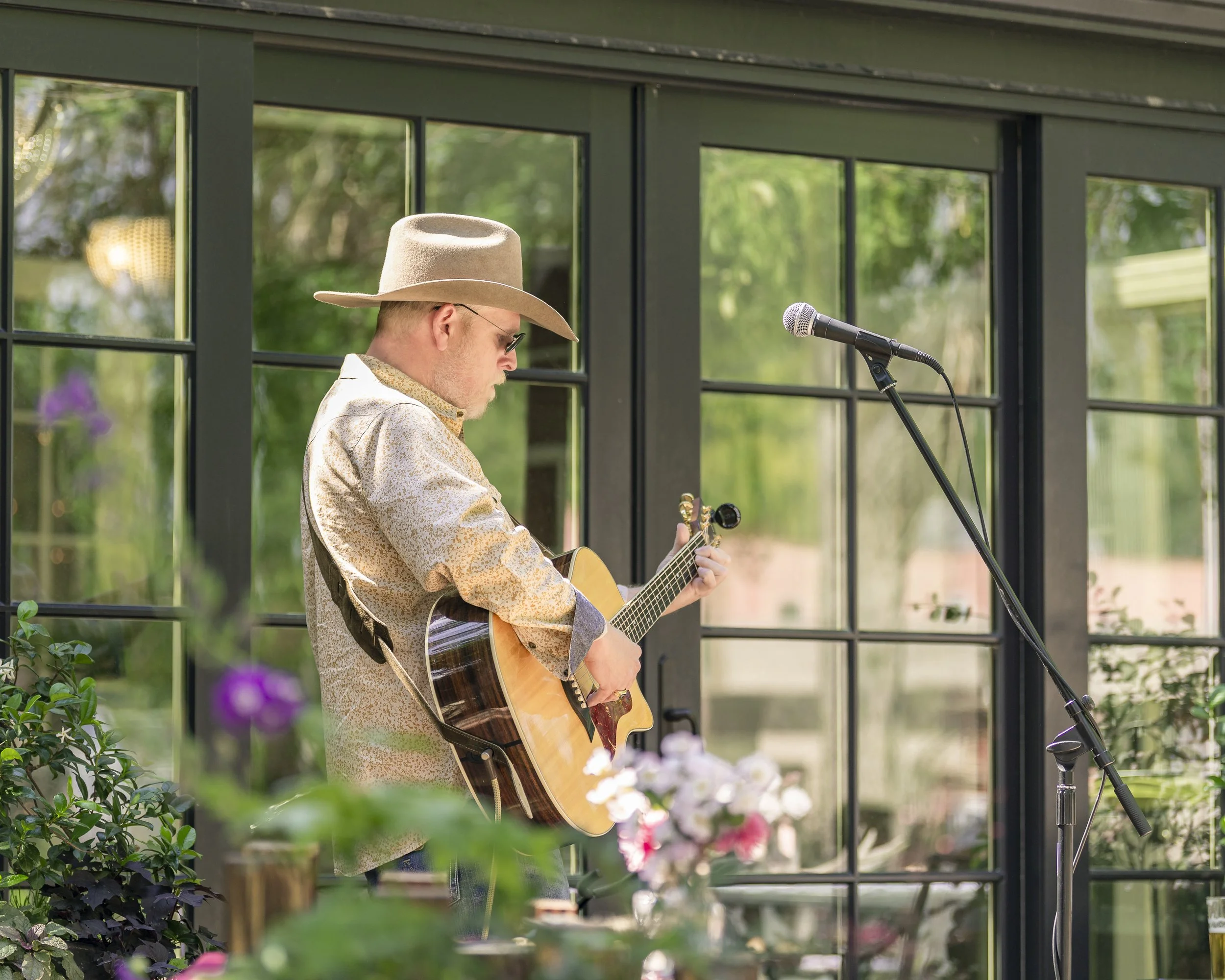 Zach+Hannah_WeddingCeremony-17 copy.jpg