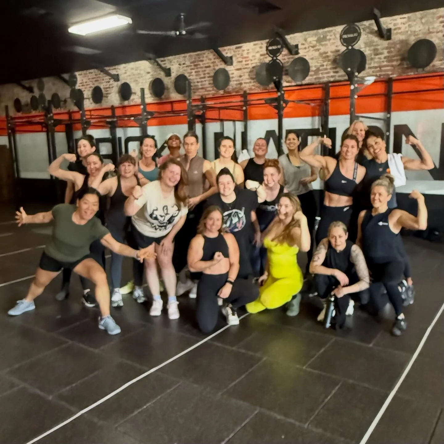 Not. One. In. Focus. 

😂😂😂😂😂😂

Sometimes it&rsquo;s messy but it&rsquo;s never not rewarding. 

We show up as we are, with what we have and we give it what we got. The irony is, we are moving more than weights in here&hellip; we&rsquo;re moving