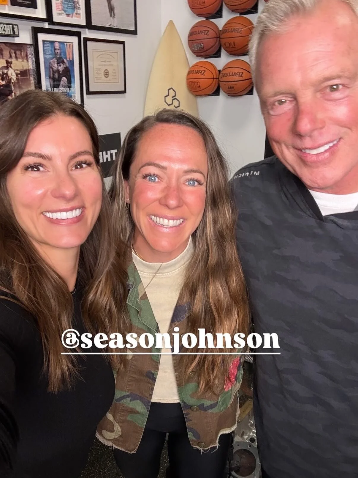 Absolutely STACKED guest list for the @kidstablepod this week. 👊👊

@thecastcollective 
@bigschoen_coaching 
@melinadavies11 @oliveandthyme 
@justin.j.cross @earnyourbooze 
@seasonjohnson 
@grahambarham