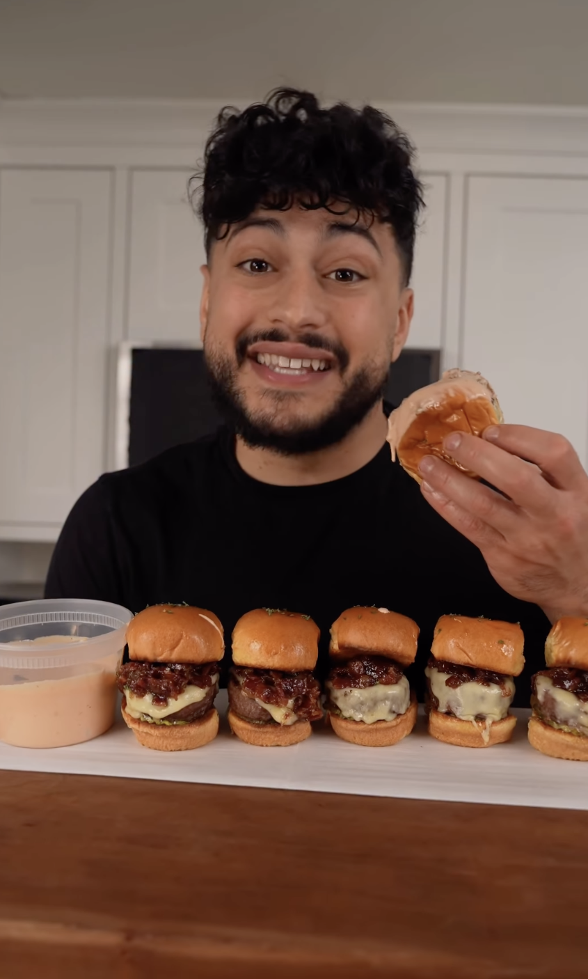 BACON JAM PRIME RIB STEAK SLIDERS