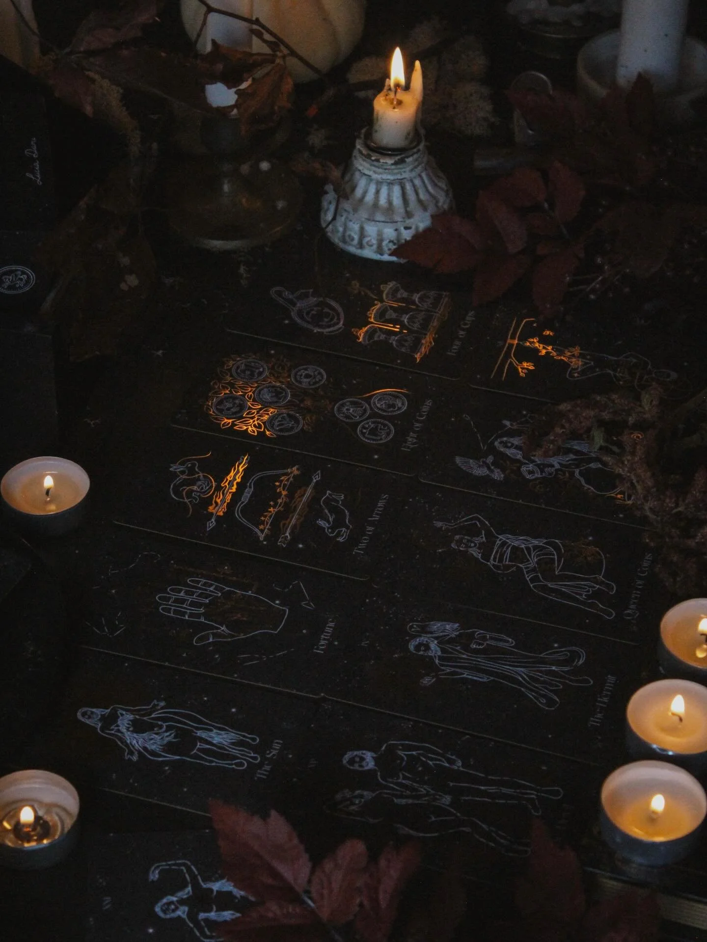 ✨Introducing The Elysian Tarot✨

I review a lot of decks&mdash;indie, mass market, everything in between&mdash;and let me be blunt: not all of them are worth the price tag. Some are gorgeous online but the packaging is anything but. Some are expensiv