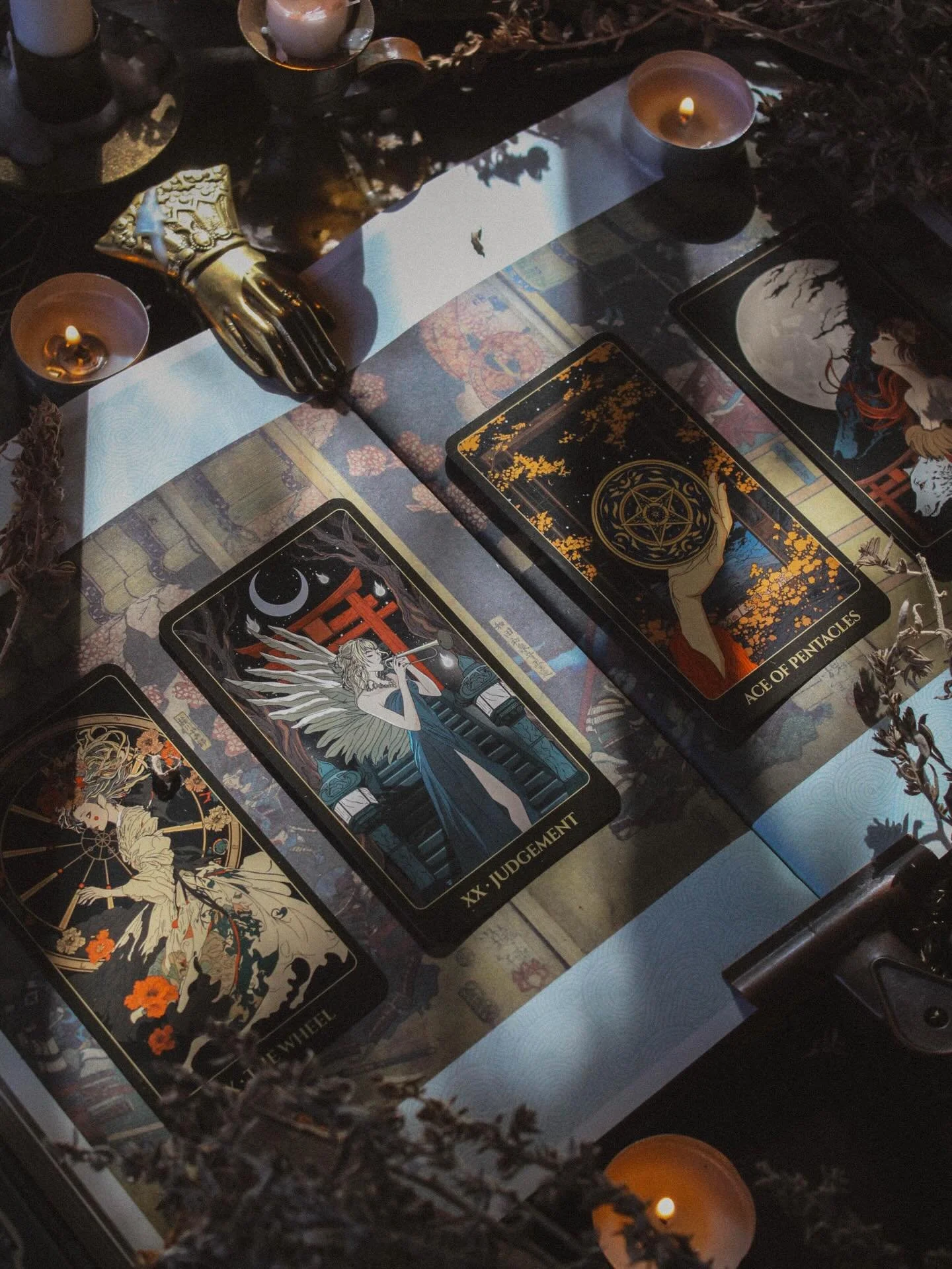 ✨Introducing Ukiyo Tarot✨

I&rsquo;ve been waiting to work with a truly Japanese-inspired tarot deck for a while, and Ukiyo Tarot ended up being such a quiet delight. 

The packaging is simple and the guidebook is minimal, but I love the artwork on t