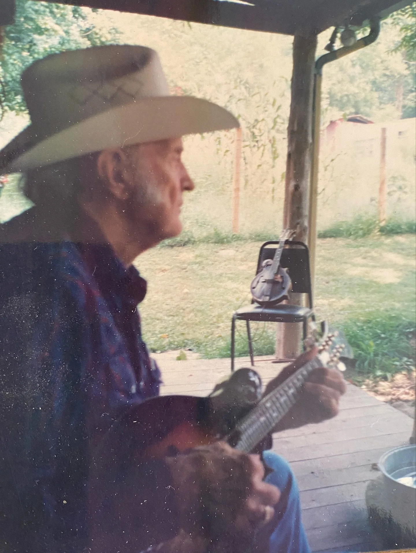 Bill Monroe on his front porch trying out my new mandolin I just finished. He got to play it on the grand old Opry that night.Bill Monroe was a friend and a brother in the Lord to me. We prayed as much as we played.
.
#billmonroe #billmonroeandhisblu