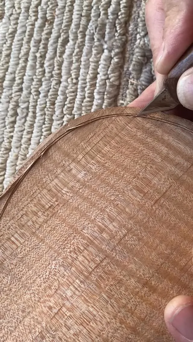 Carving the channel. Violins made in the manner of Strad.
.
#modernviolin #modernviolins #customviolin