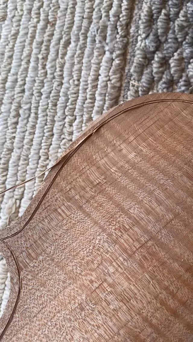 Making musical instruments.
.
#violinmaker #mandolinmaker #custommandolin