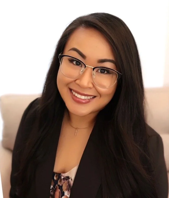 headshot - heather.JPEG