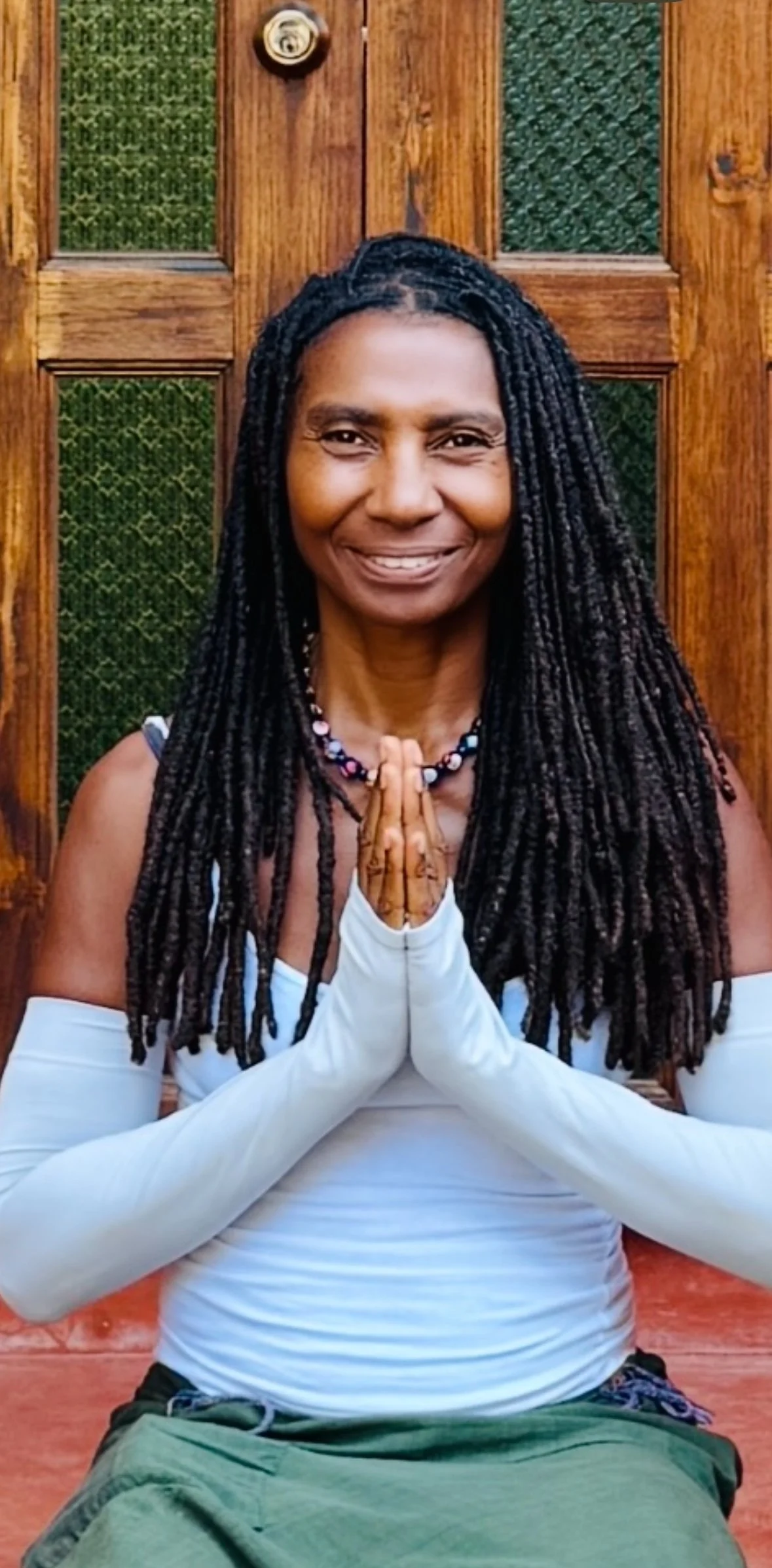 gillian reid headshot